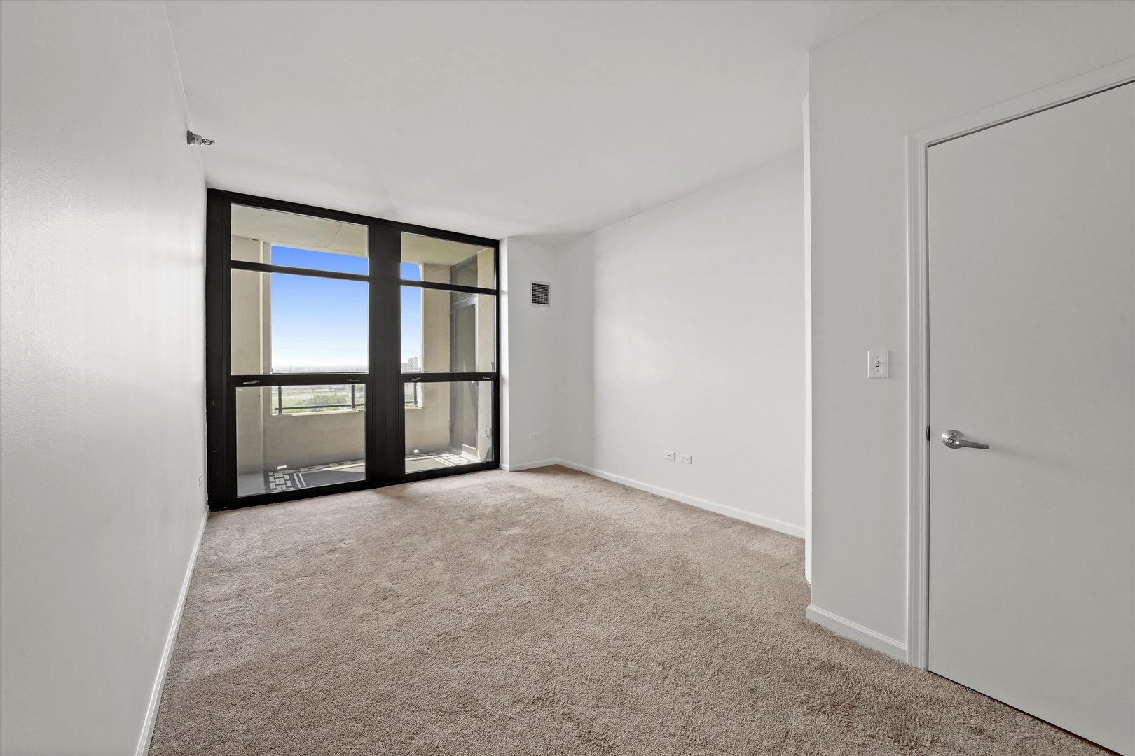 1255 S State Street Unit: 1006