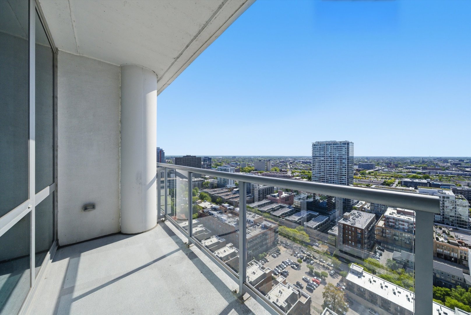 1629 S Prairie Avenue Unit: 2910
