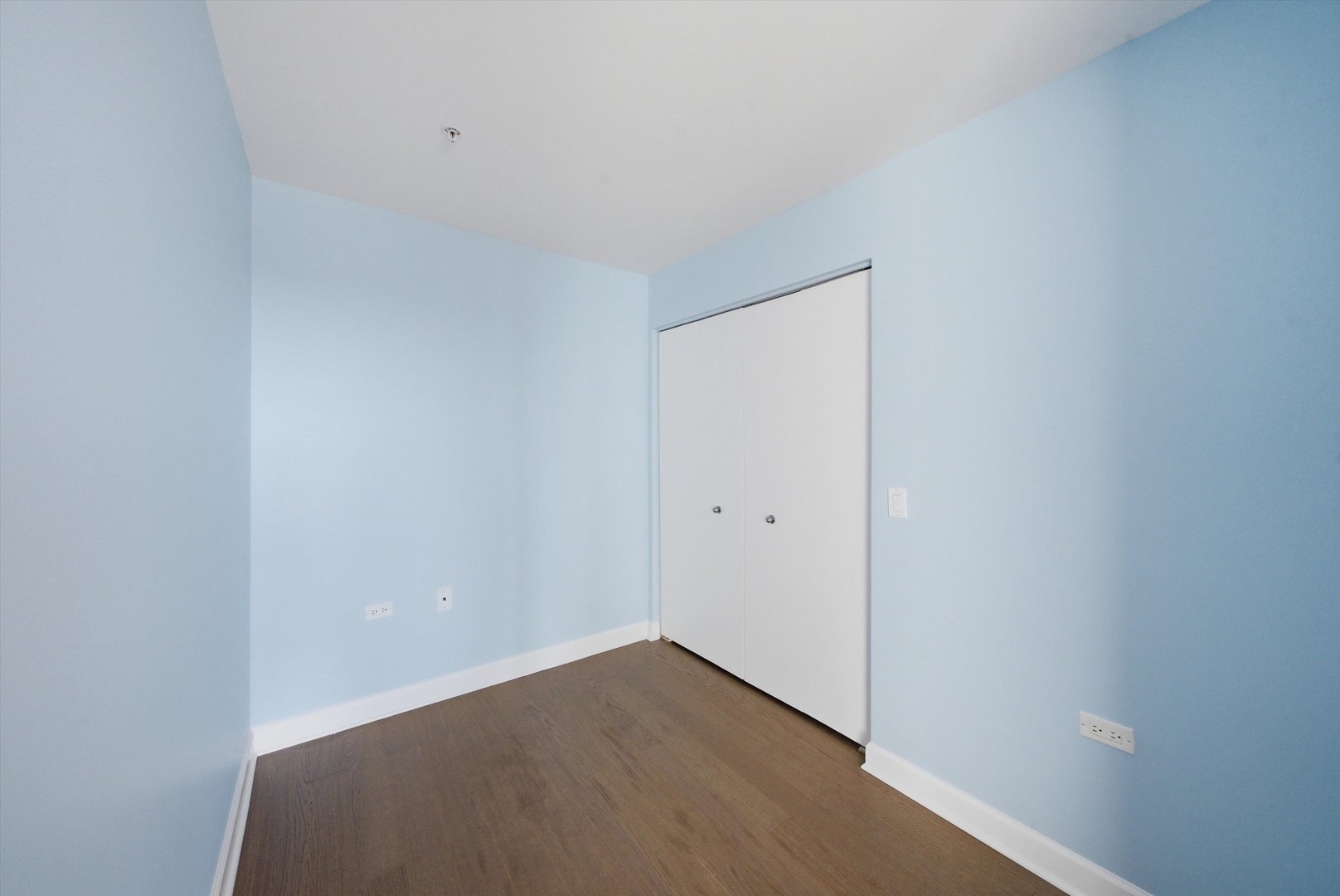 1629 S Prairie Avenue Unit: 2910