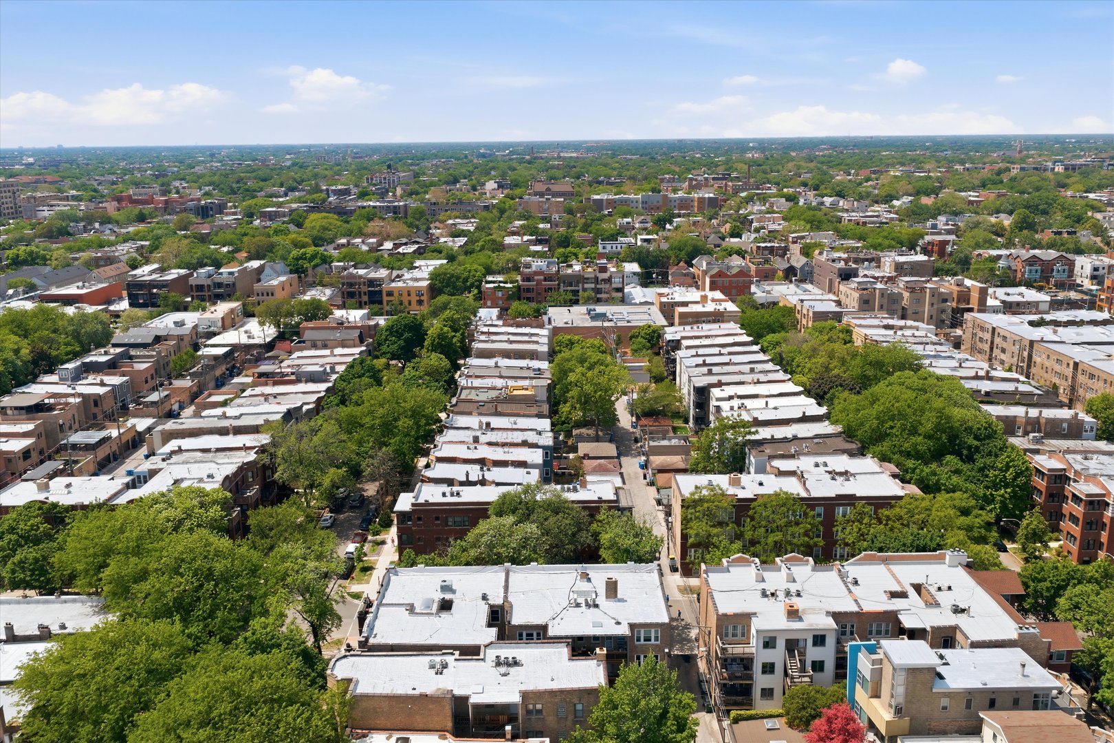 3503 N Lakewood Avenue Unit: 2