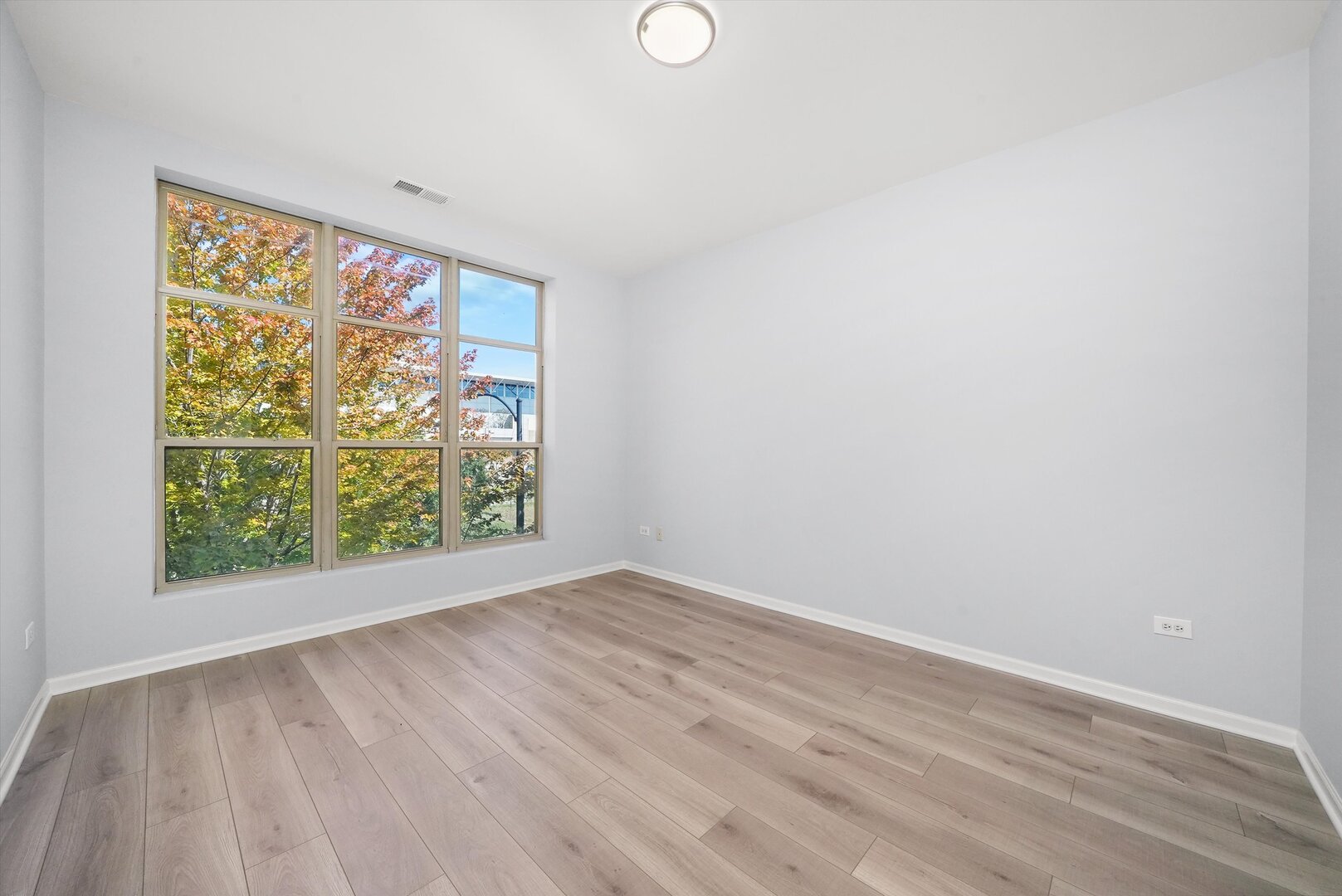 317 E 25th Street Unit: 3E