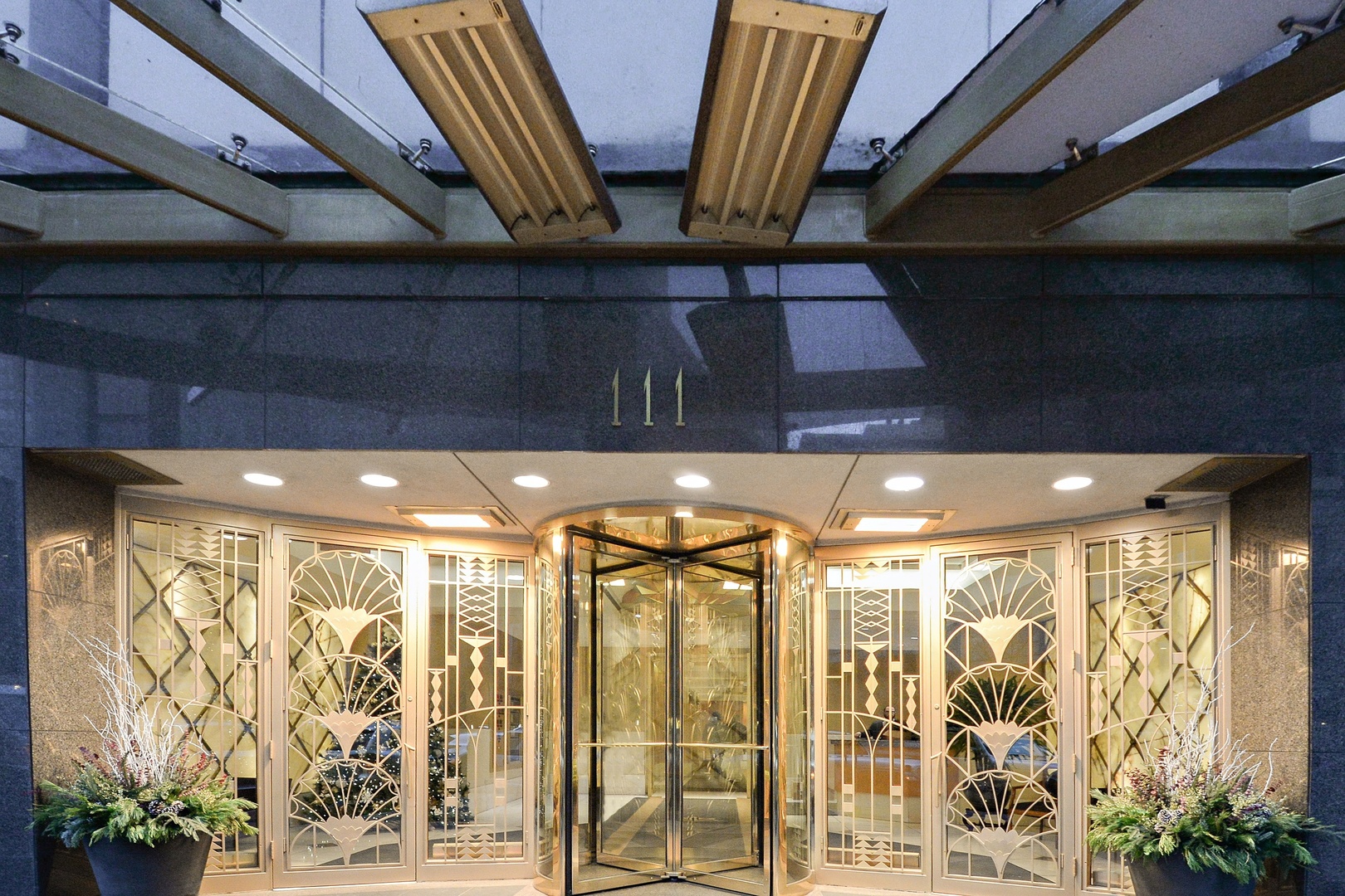 111 E Chestnut Street Unit: 38F