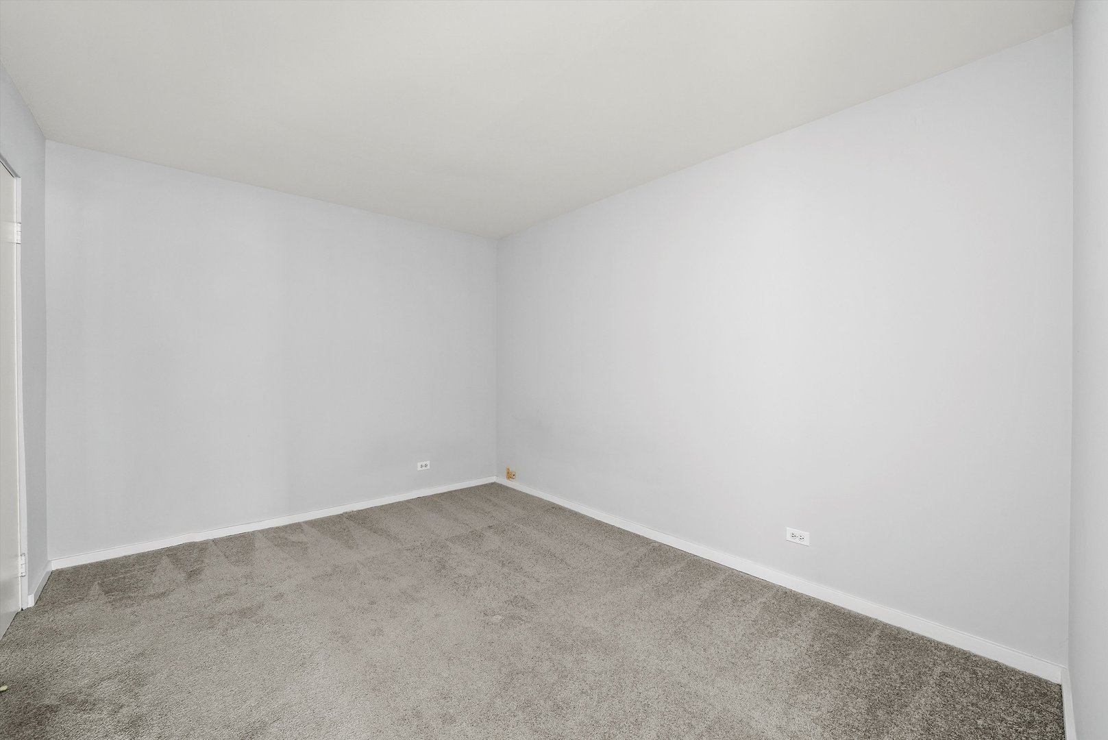 40 E 9TH Street Unit: 710