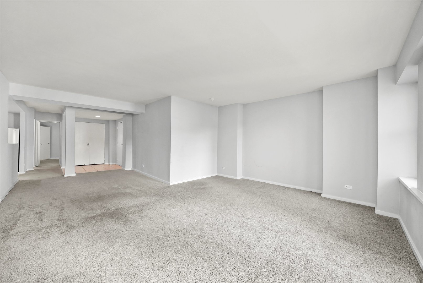 40 E 9TH Street Unit: 710