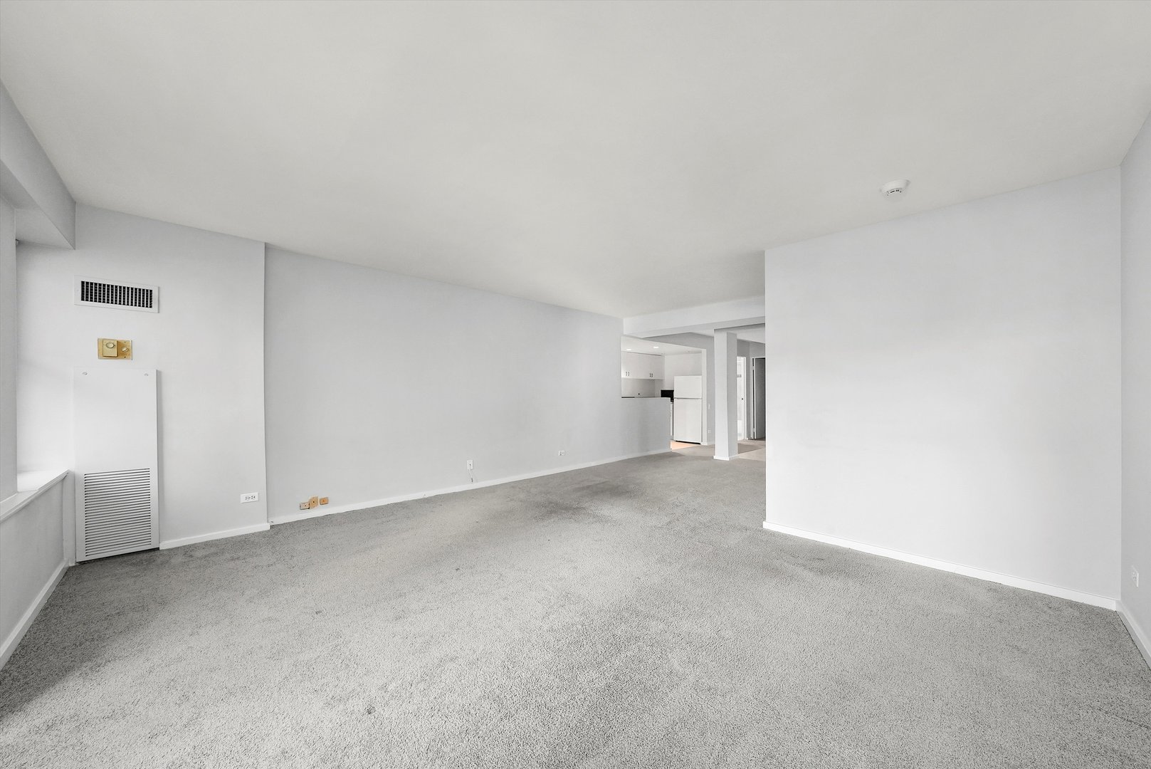 40 E 9TH Street Unit: 710