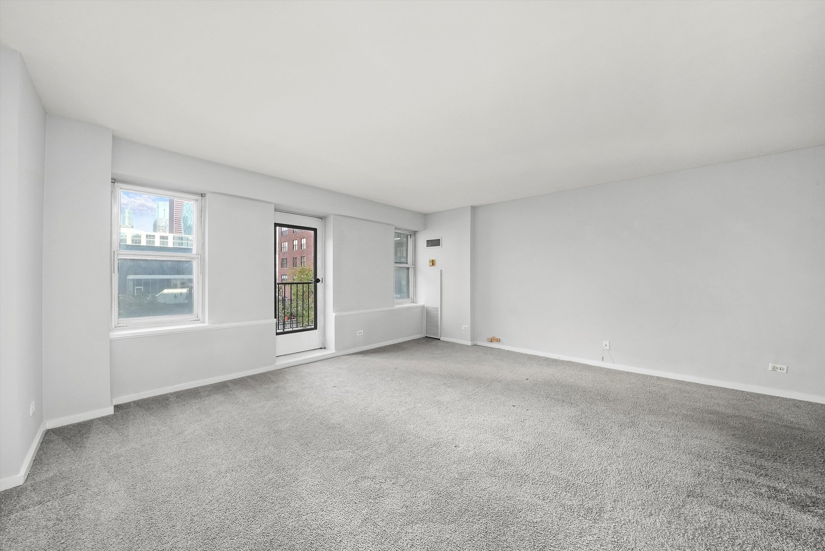 40 E 9TH Street Unit: 710