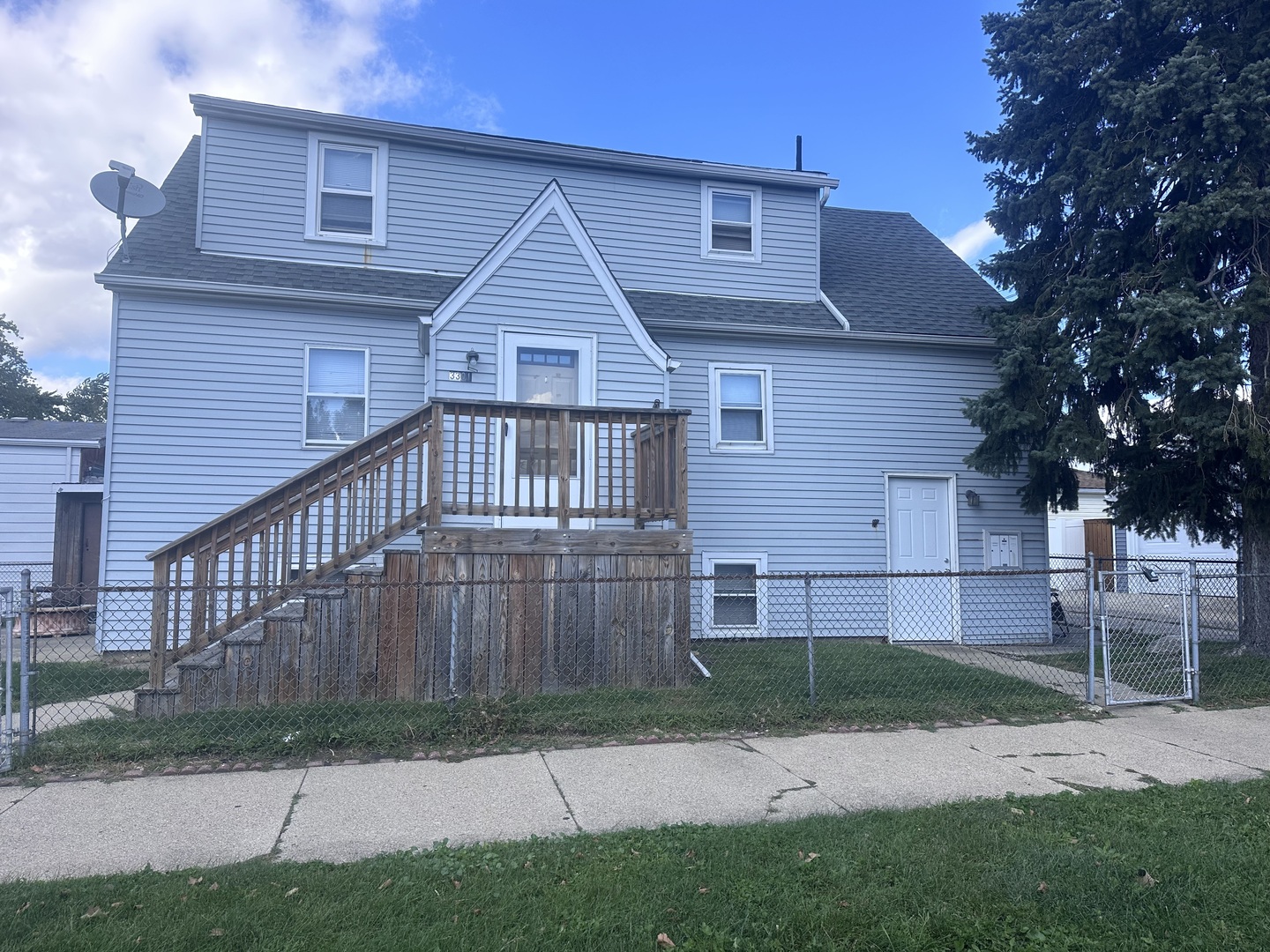 3301 N Ozanam Avenue Unit: G