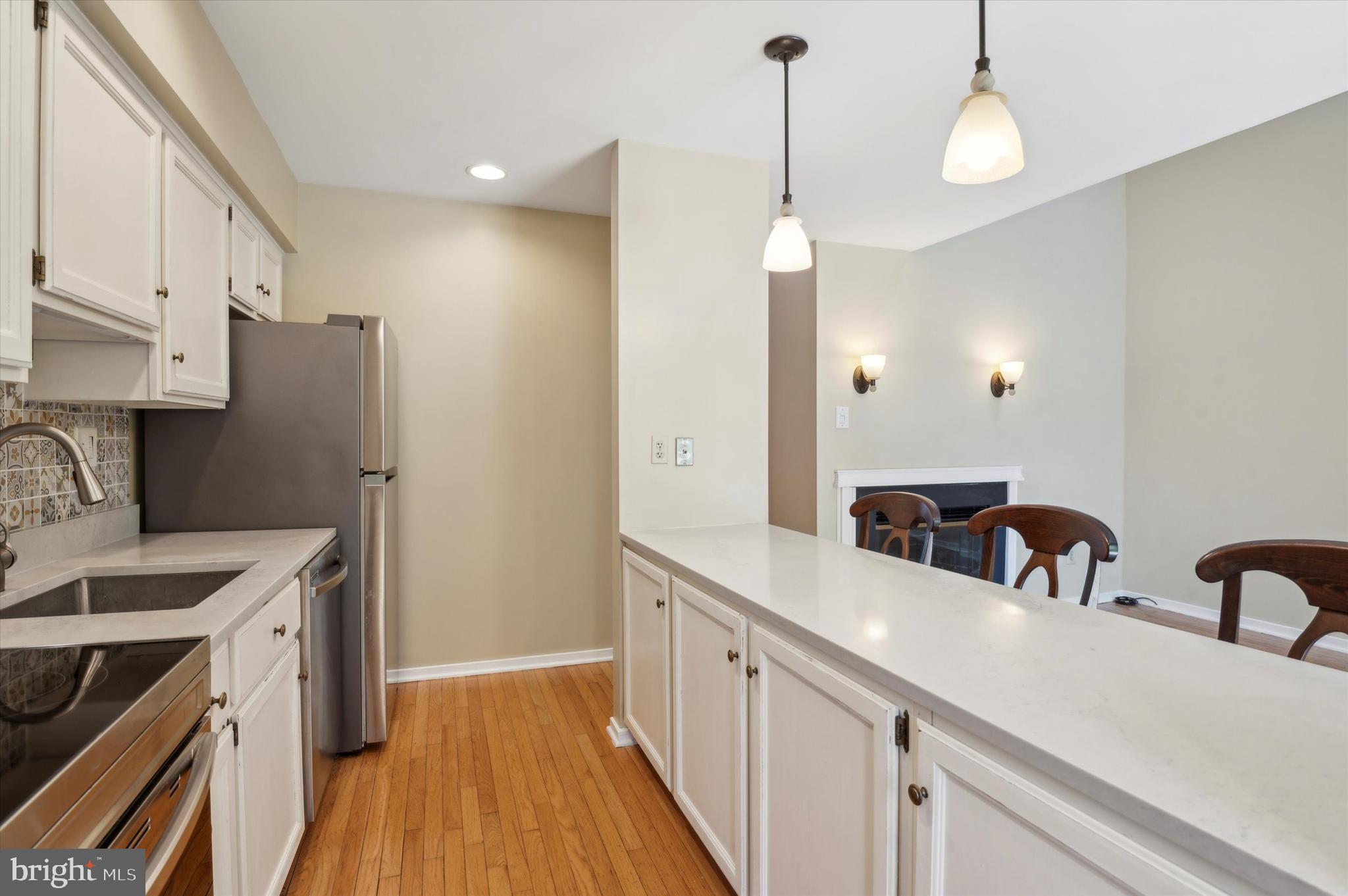 5102 SHANNON COURT