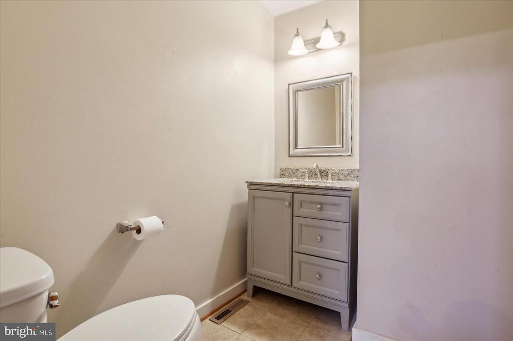 5102 SHANNON COURT