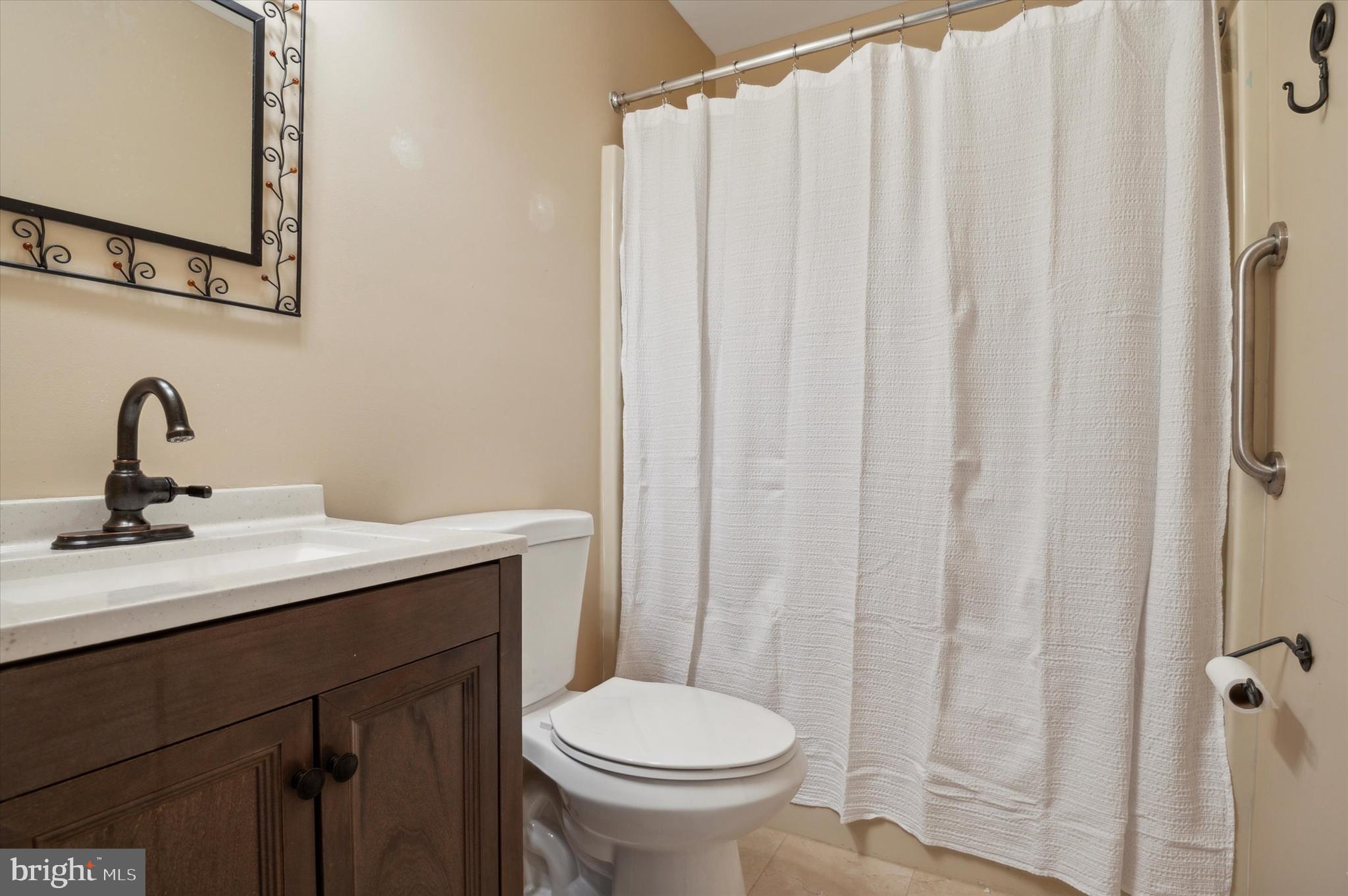 5102 SHANNON COURT