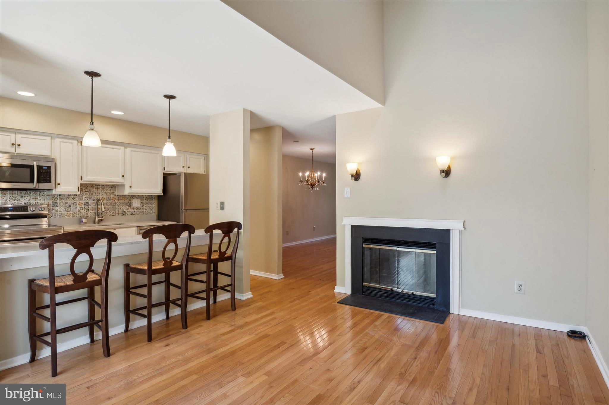 5102 SHANNON COURT