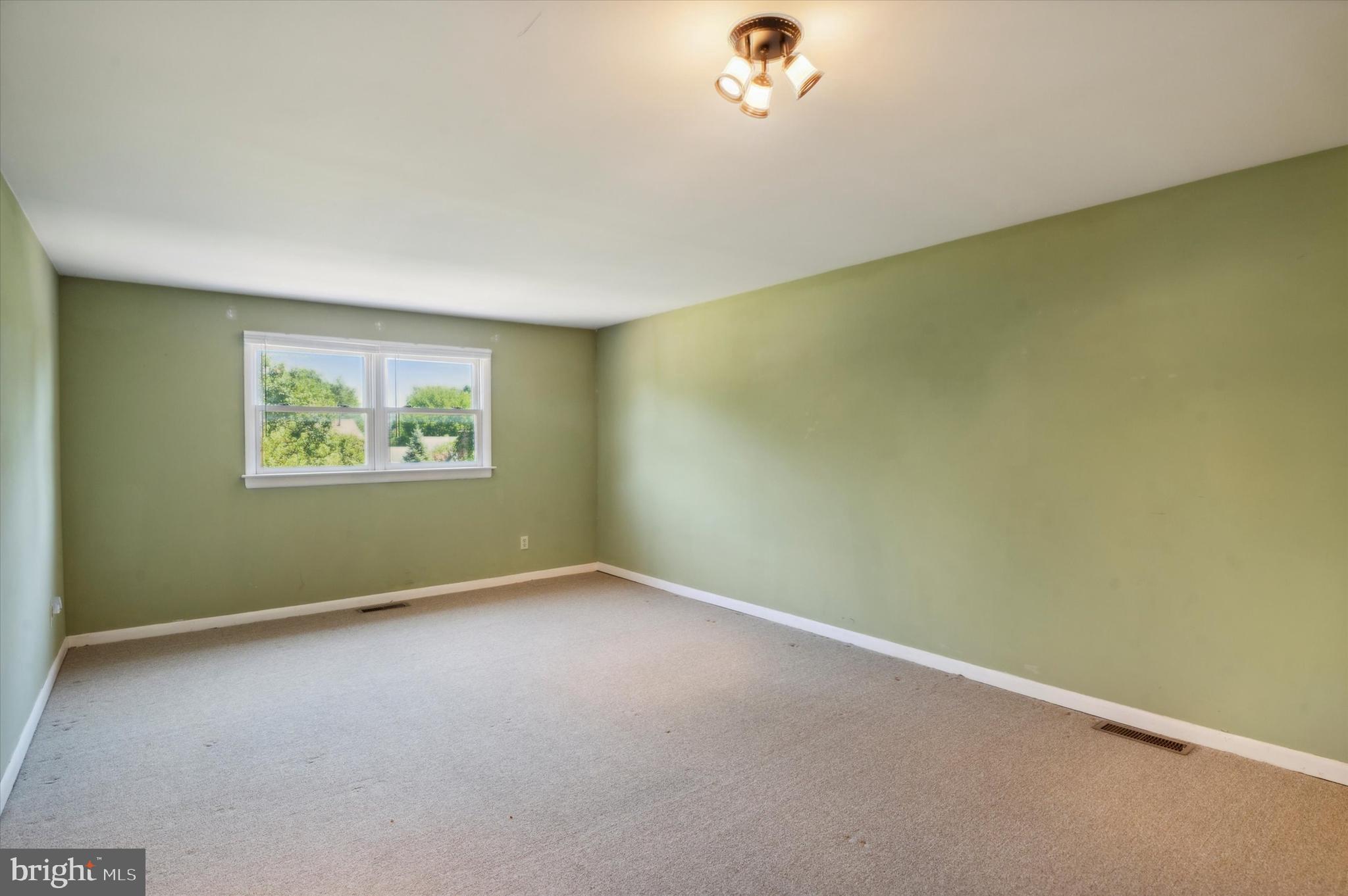 5102 SHANNON COURT