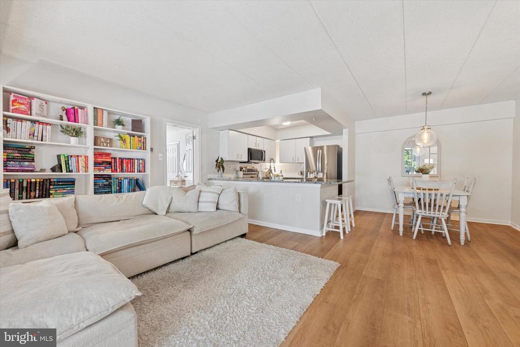 711 WASHINGTON PLACE 11
