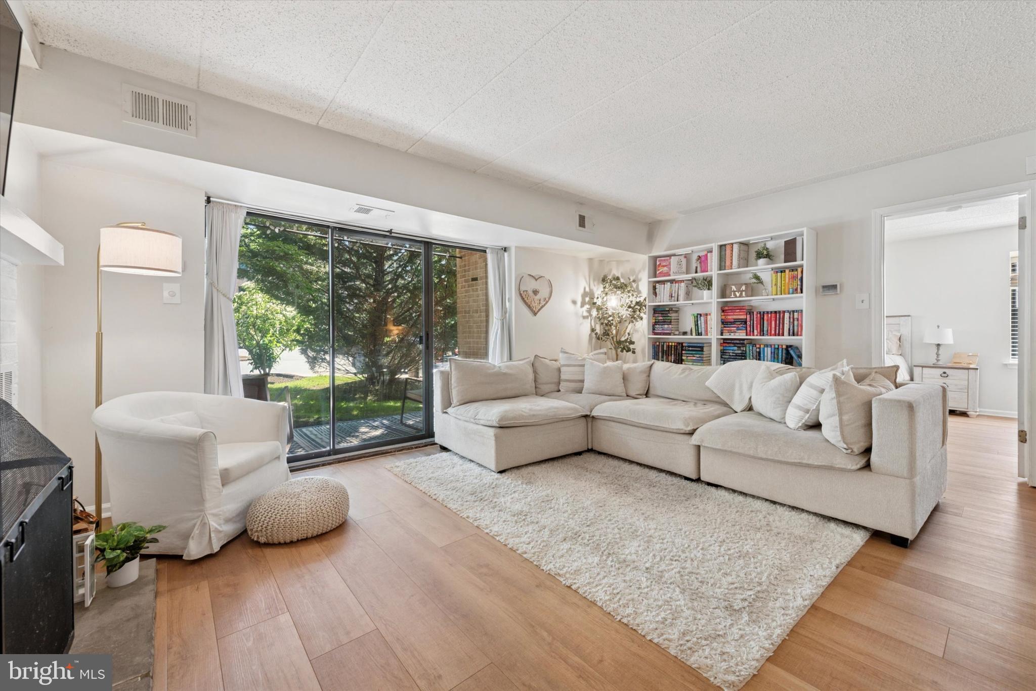 711 WASHINGTON PLACE 11