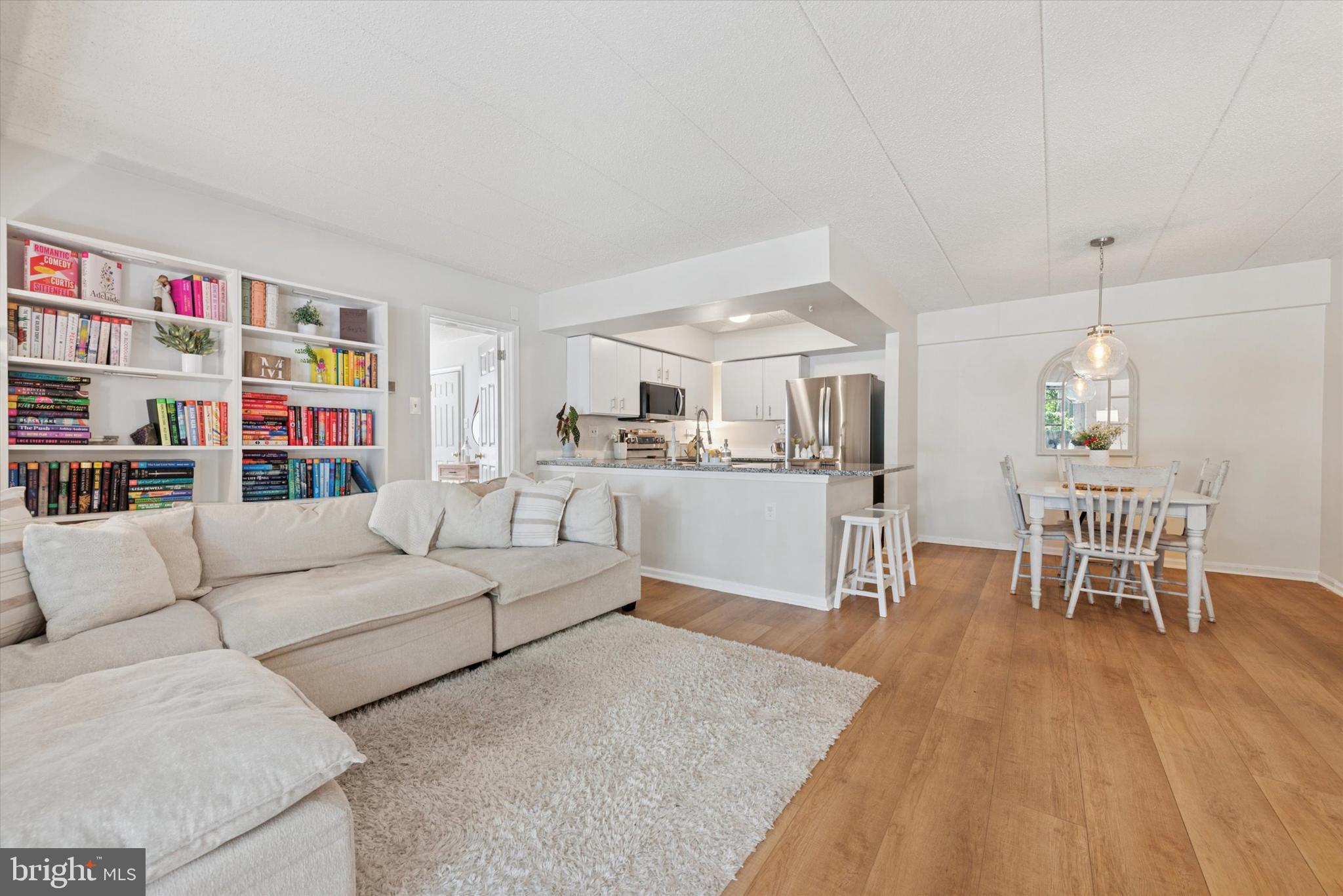 711 WASHINGTON PLACE 11