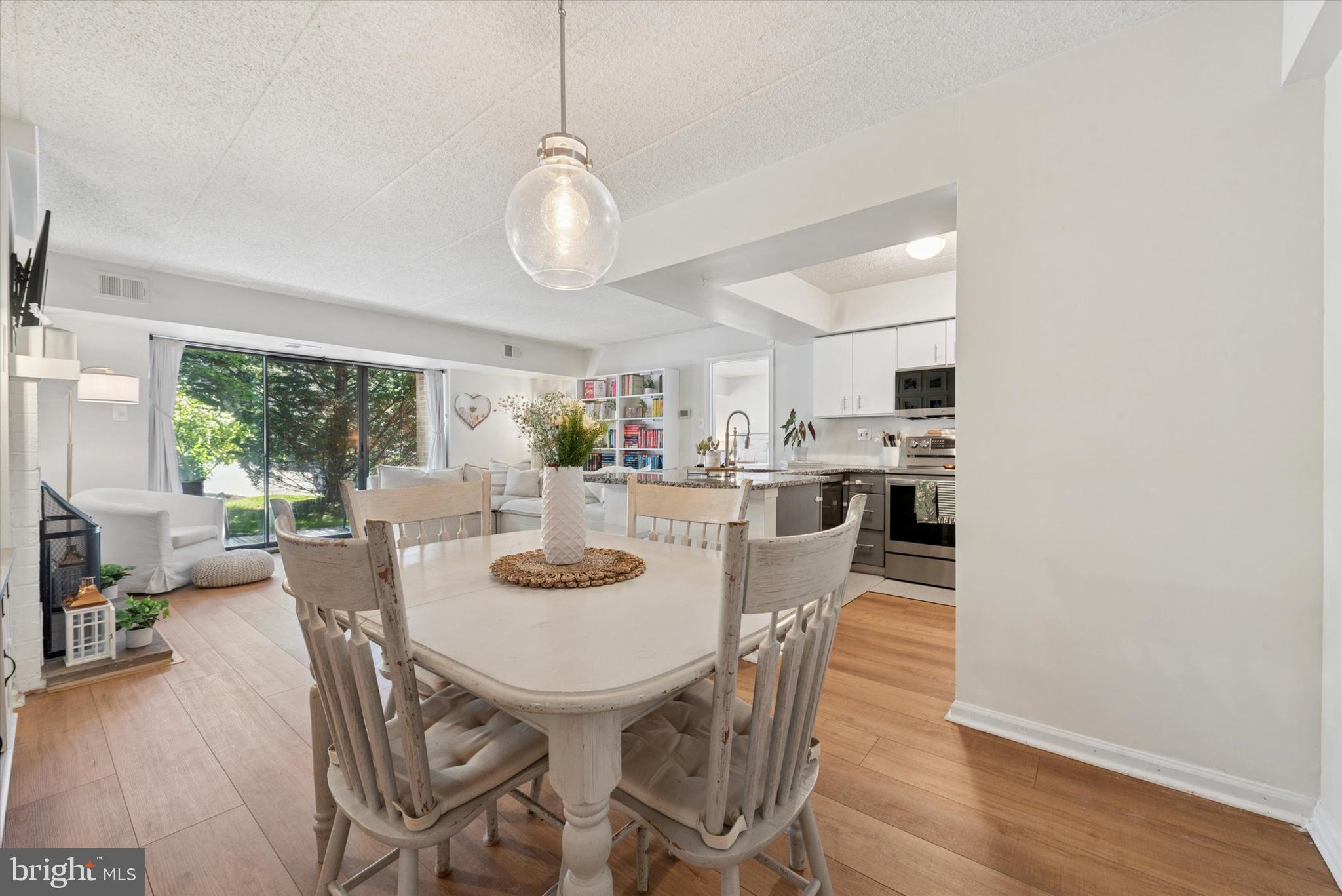 711 WASHINGTON PLACE 11