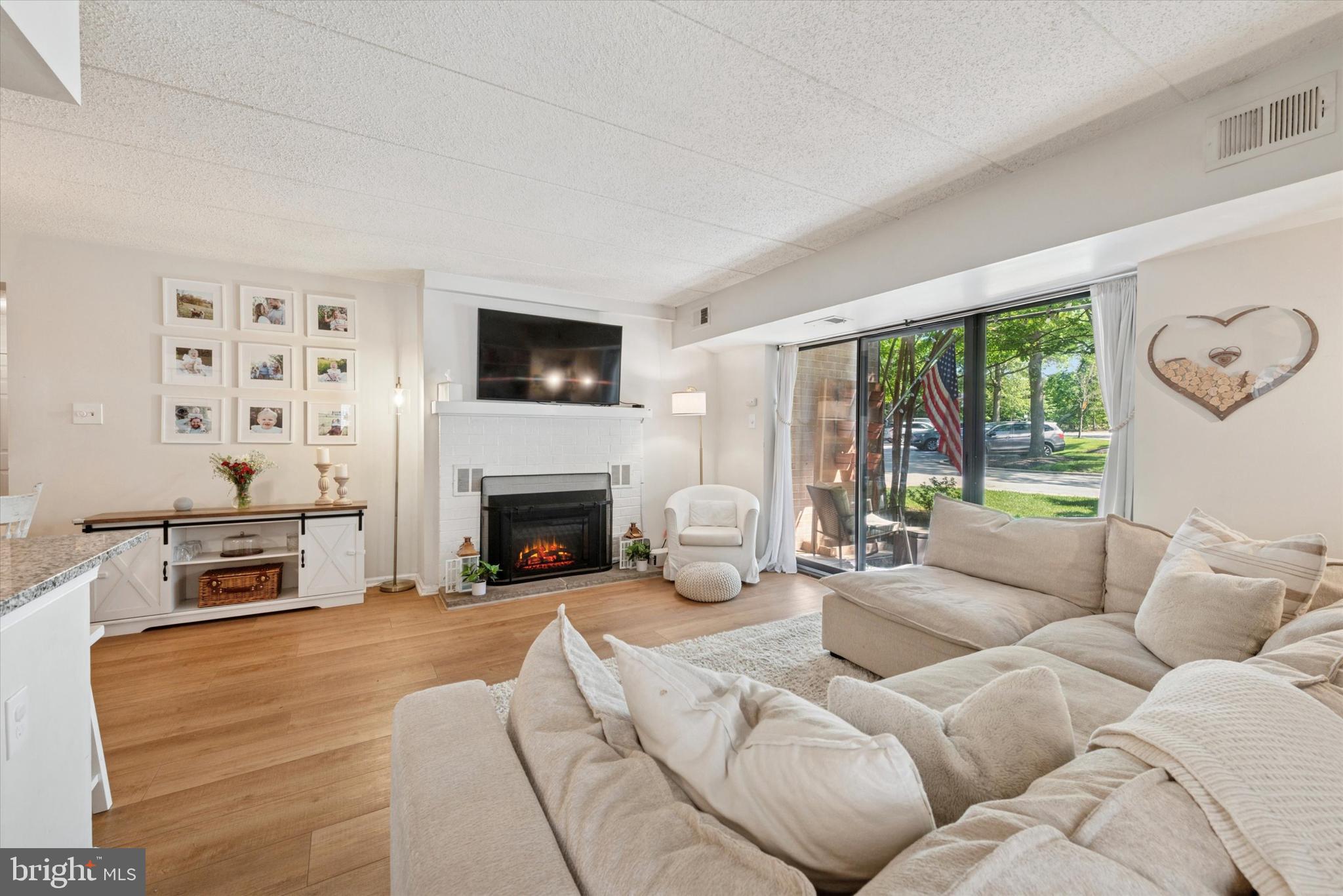 711 WASHINGTON PLACE 11