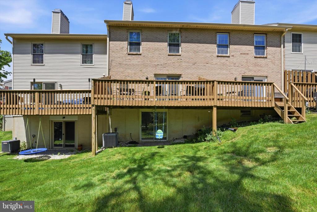 762 SHROPSHIRE DRIVE
