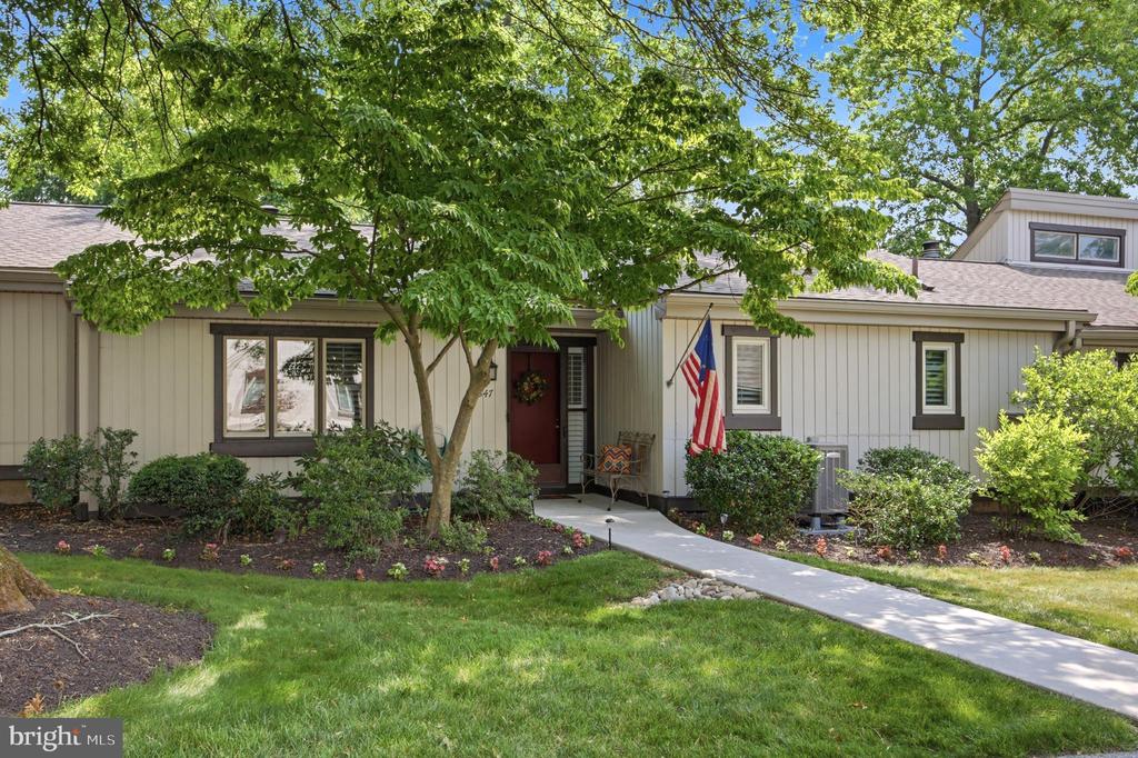 347 DEVON WAY Unit: 347