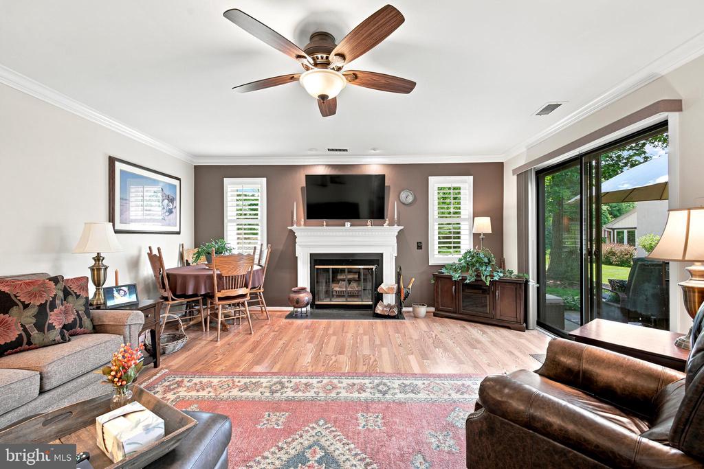 347 DEVON WAY Unit: 347