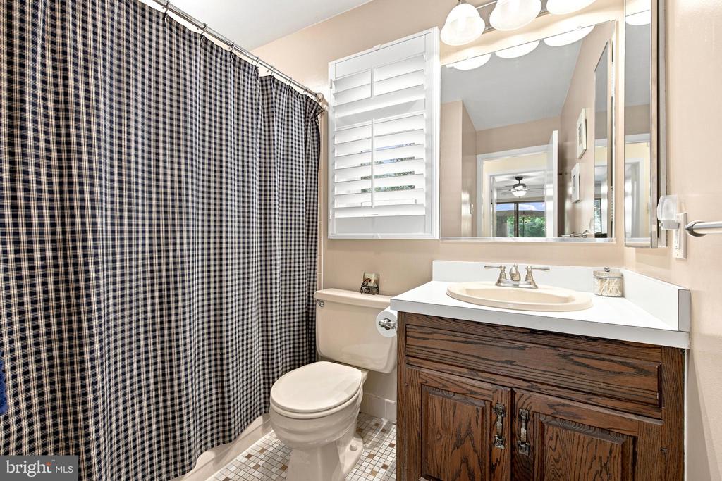 347 DEVON WAY Unit: 347