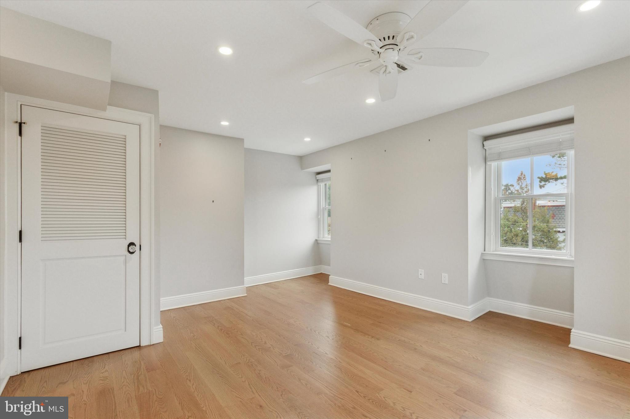 200 W WAYNE AVENUE APT 4
