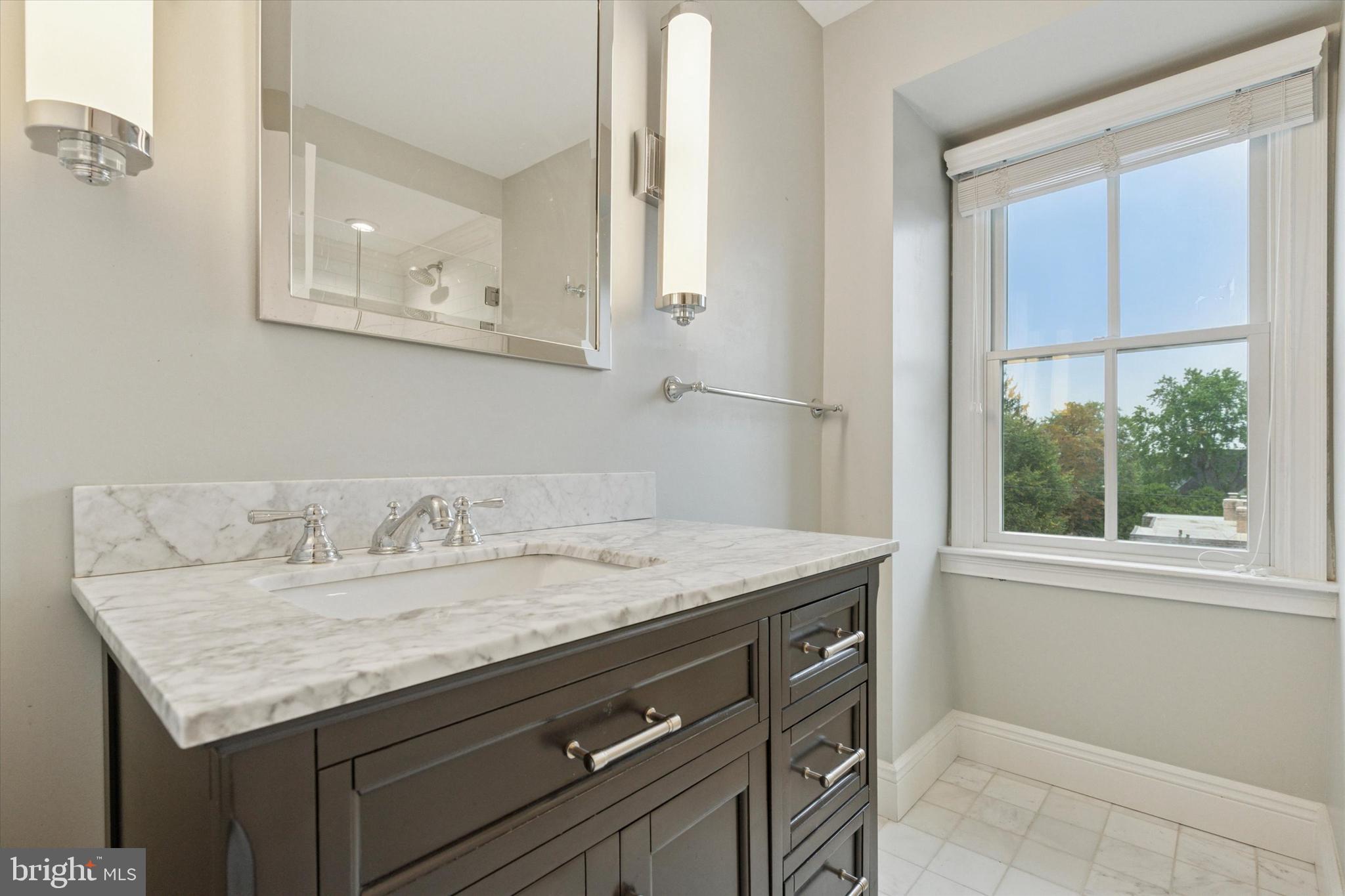 200 W WAYNE AVENUE APT 4