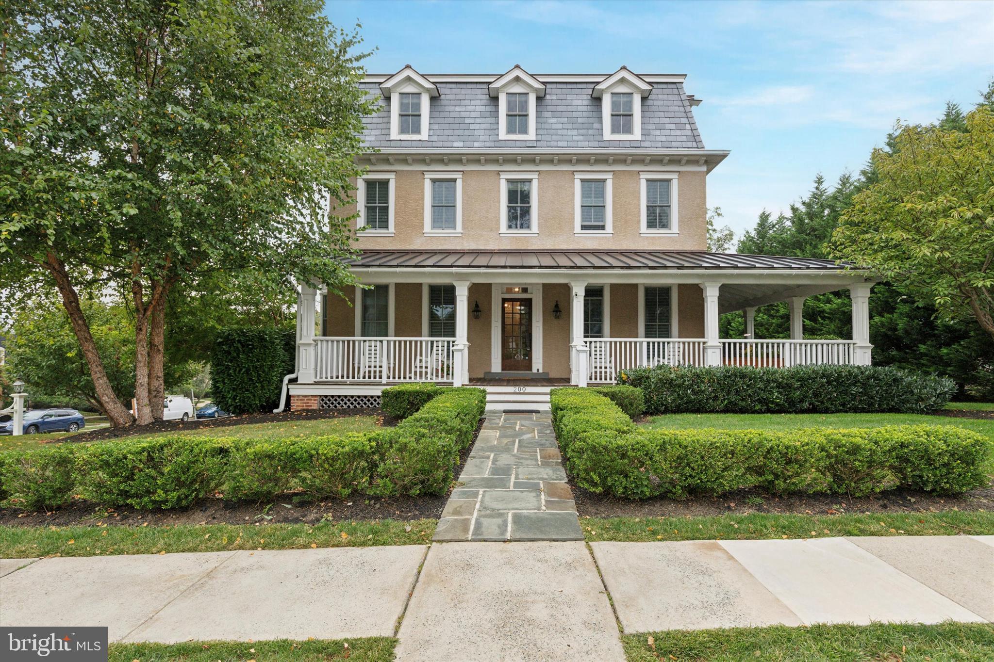 200 W WAYNE AVENUE APT 4