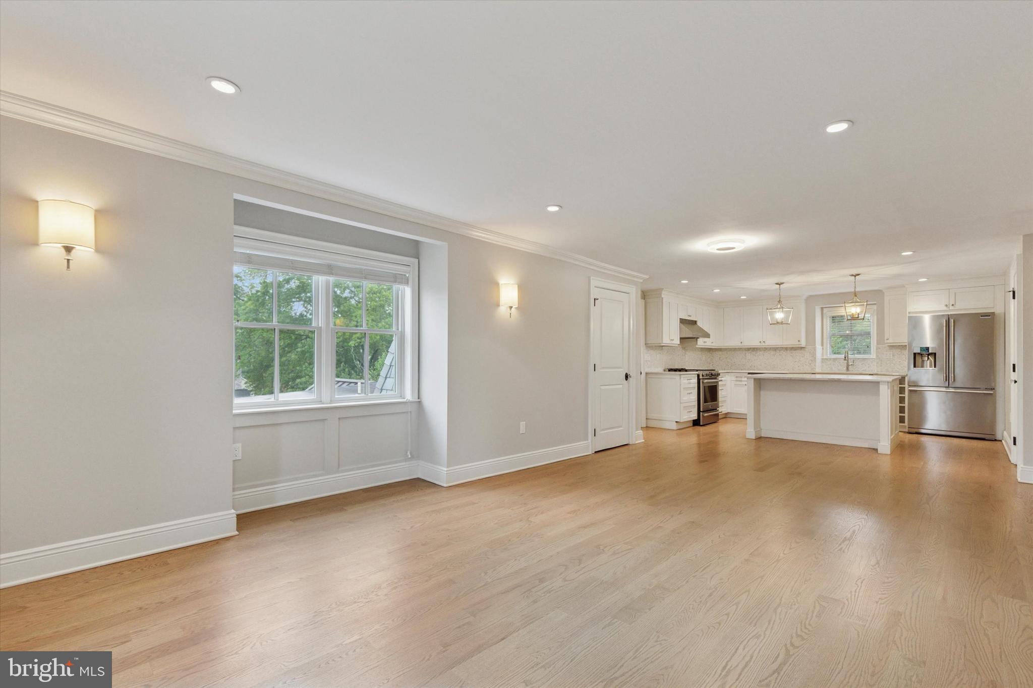 200 W WAYNE AVENUE APT 4