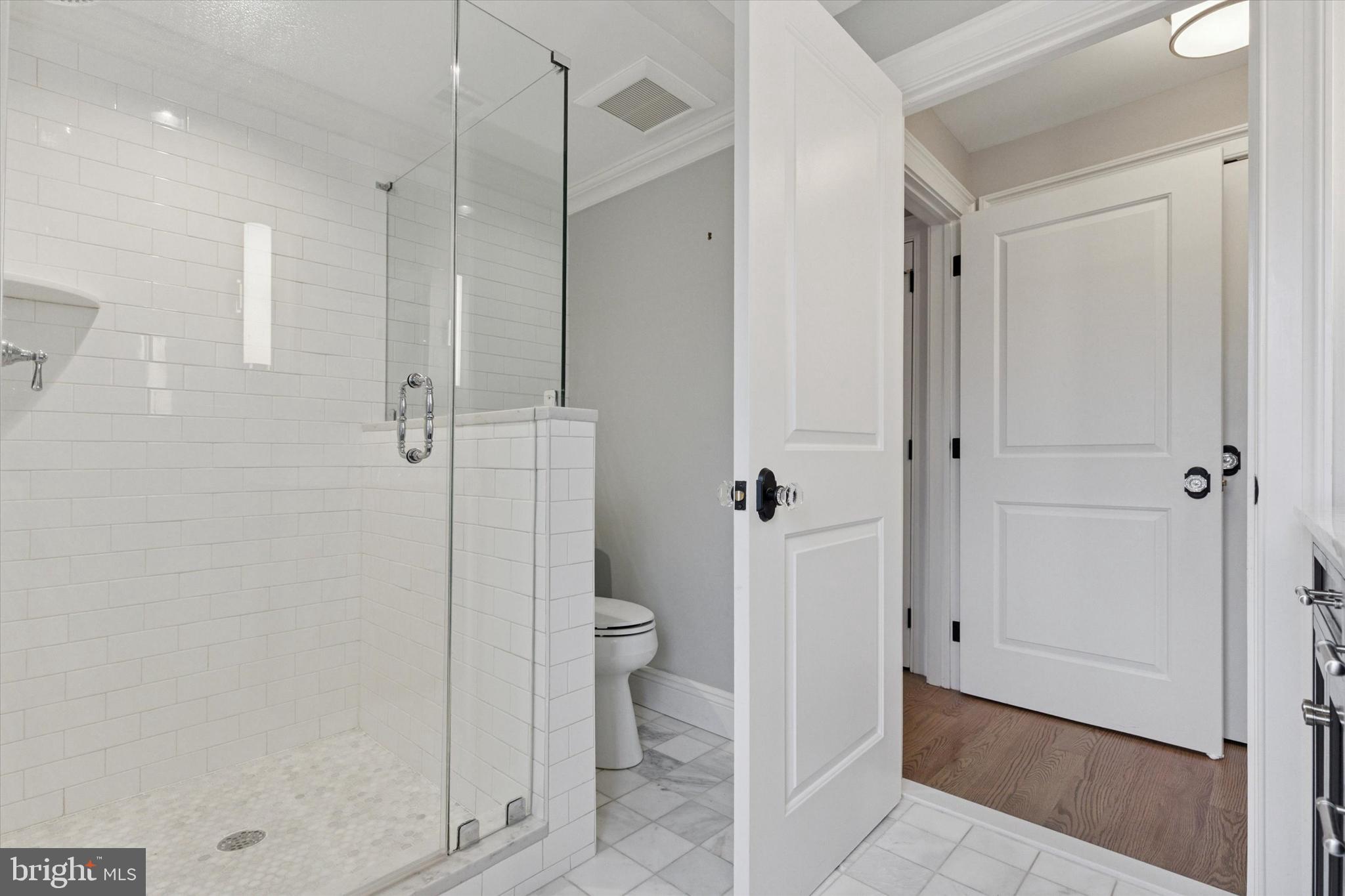 200 W WAYNE AVENUE APT 4