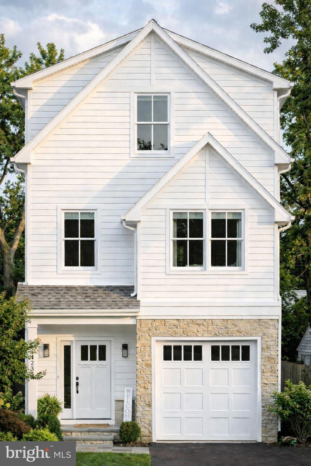 212 CHESTNUT STREET
