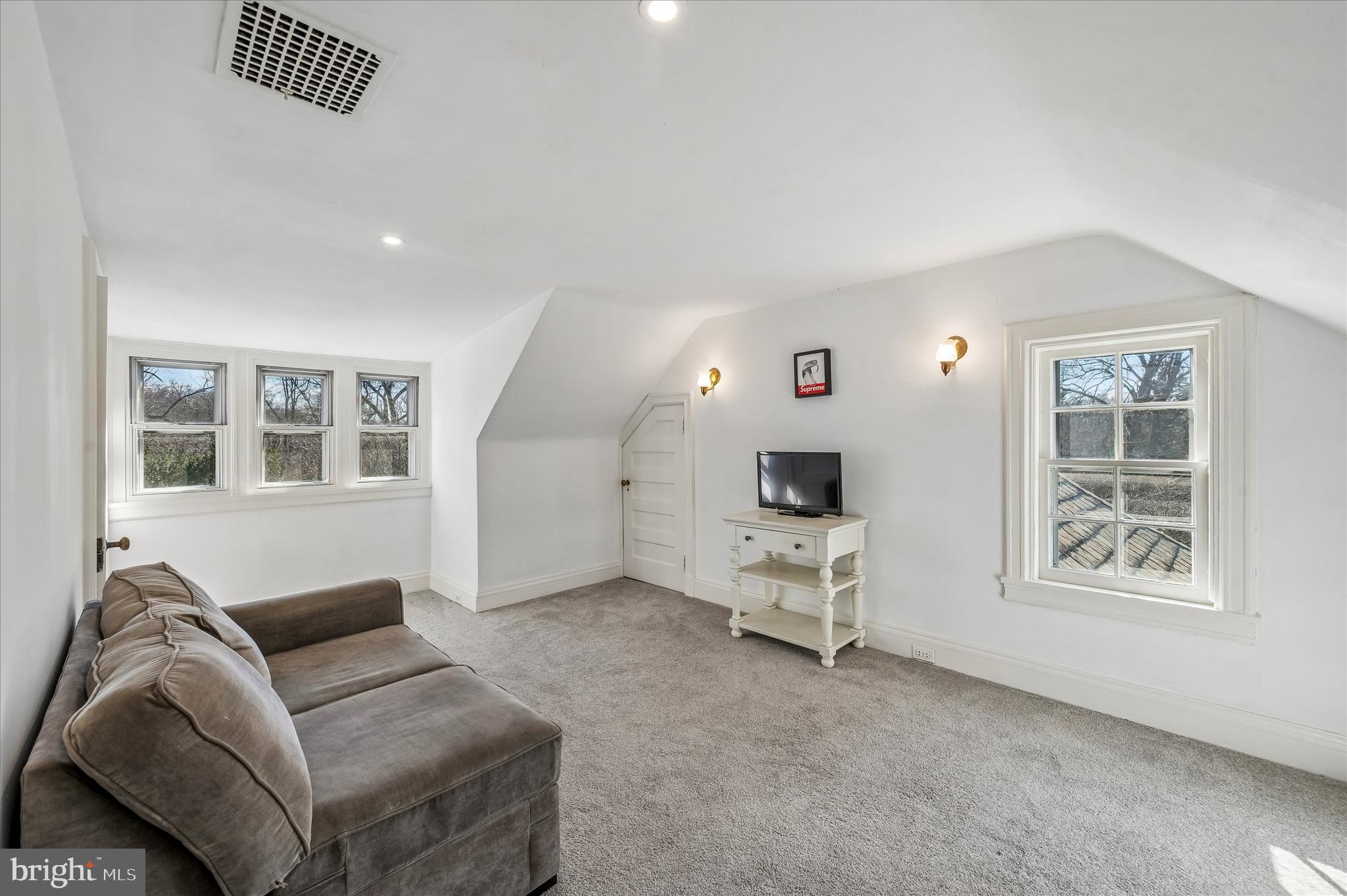 490 BANCROFT ROAD