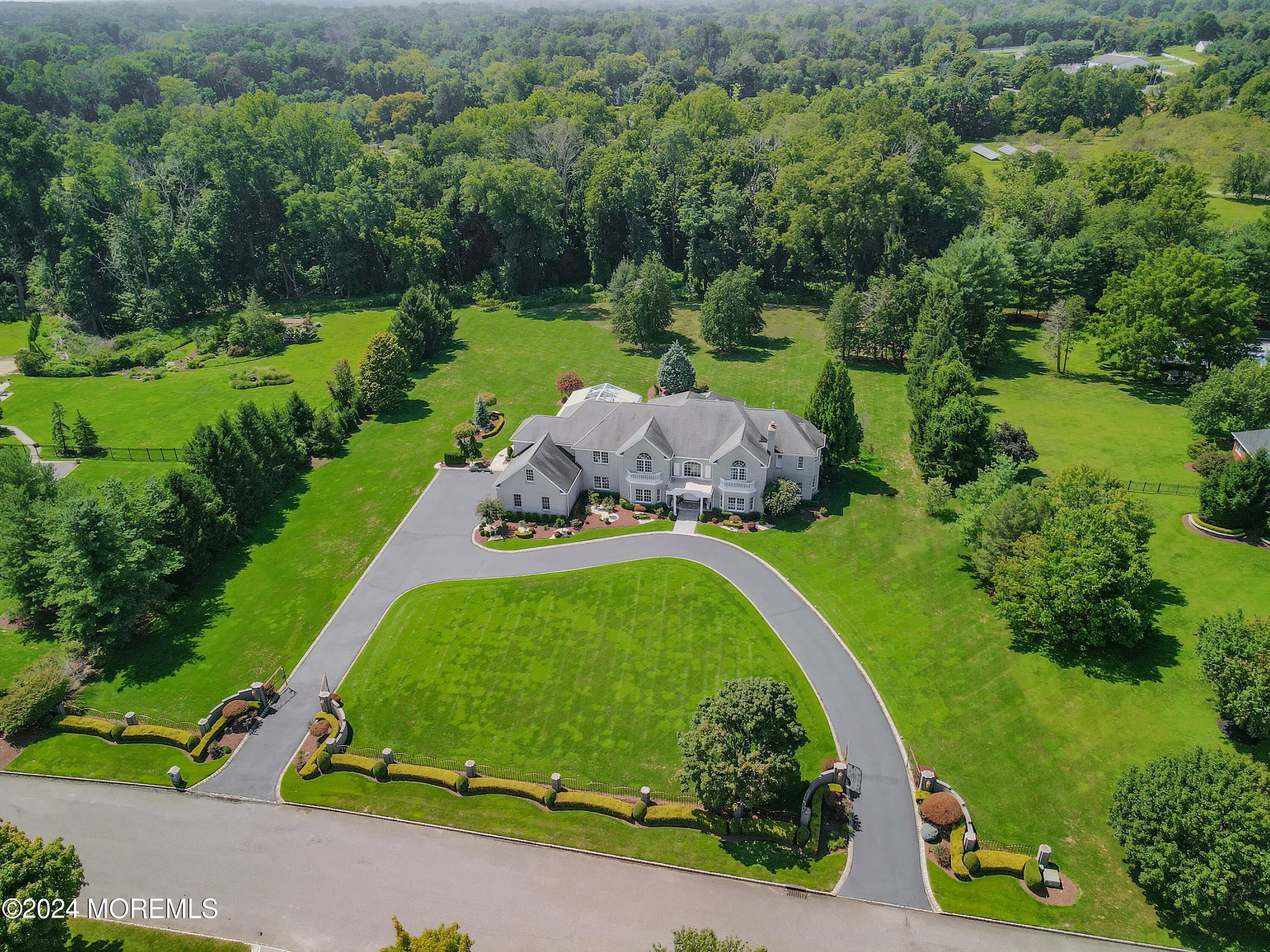 6 Evergreen Lane