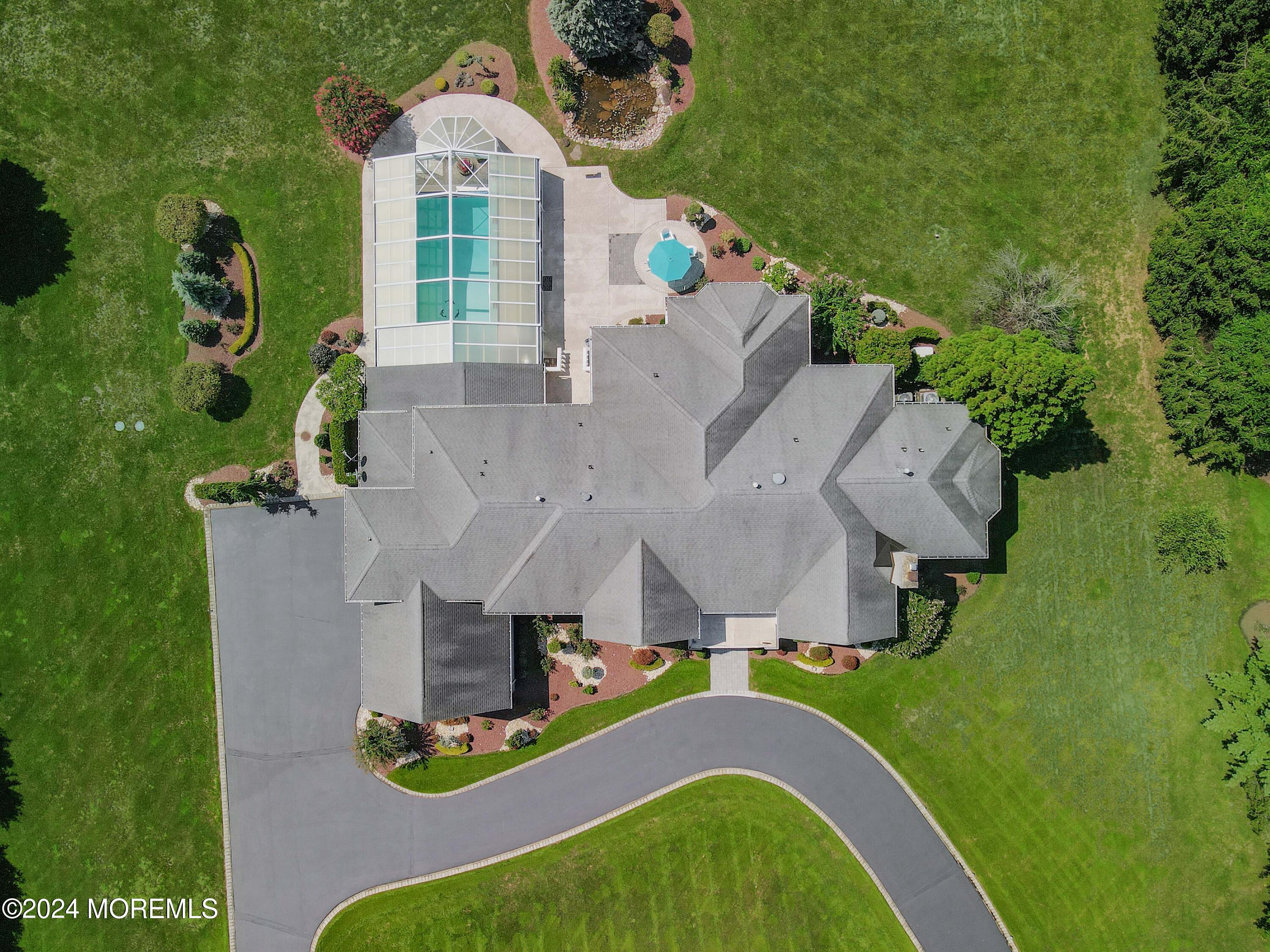 6 Evergreen Lane
