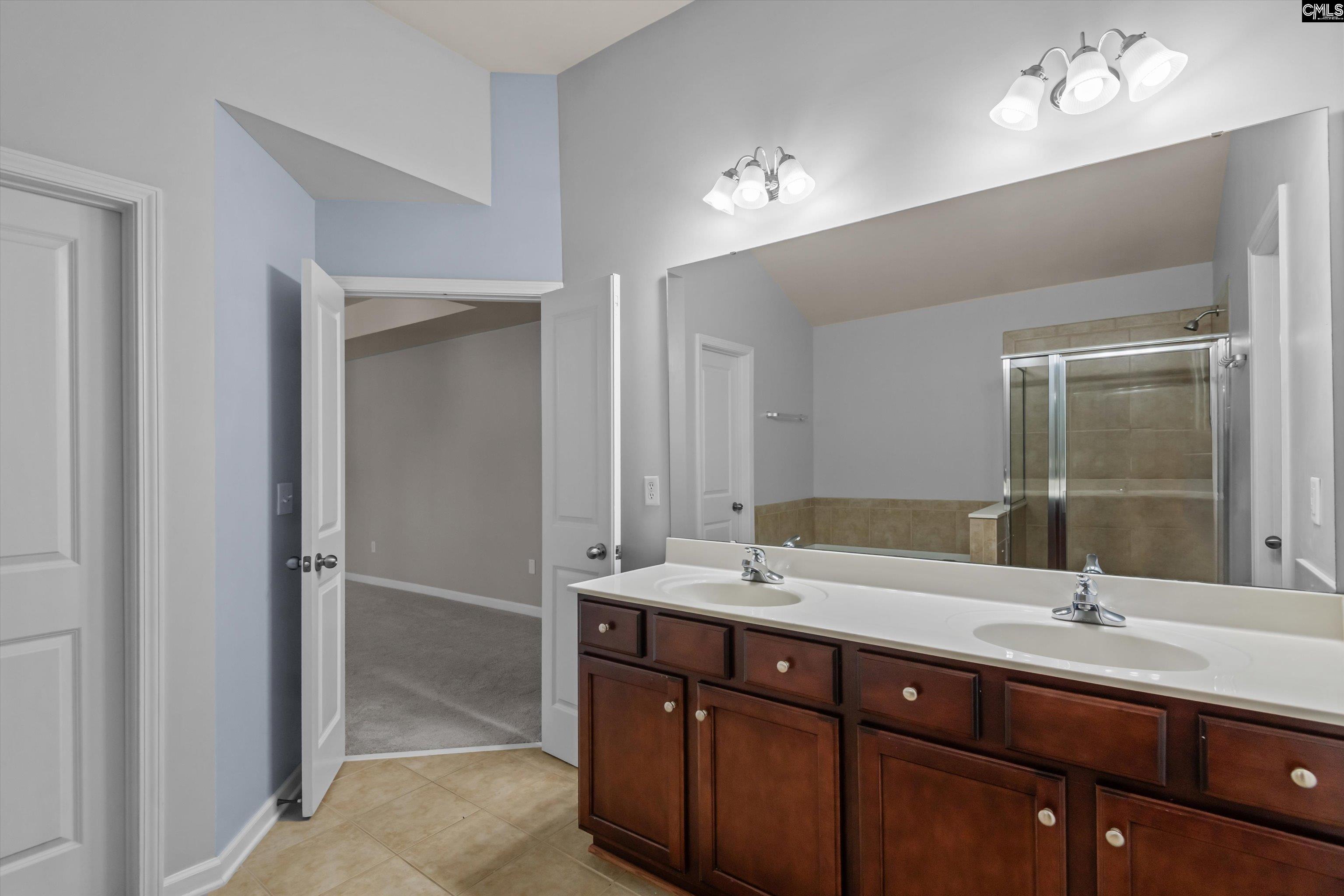 117 Loganberry Court