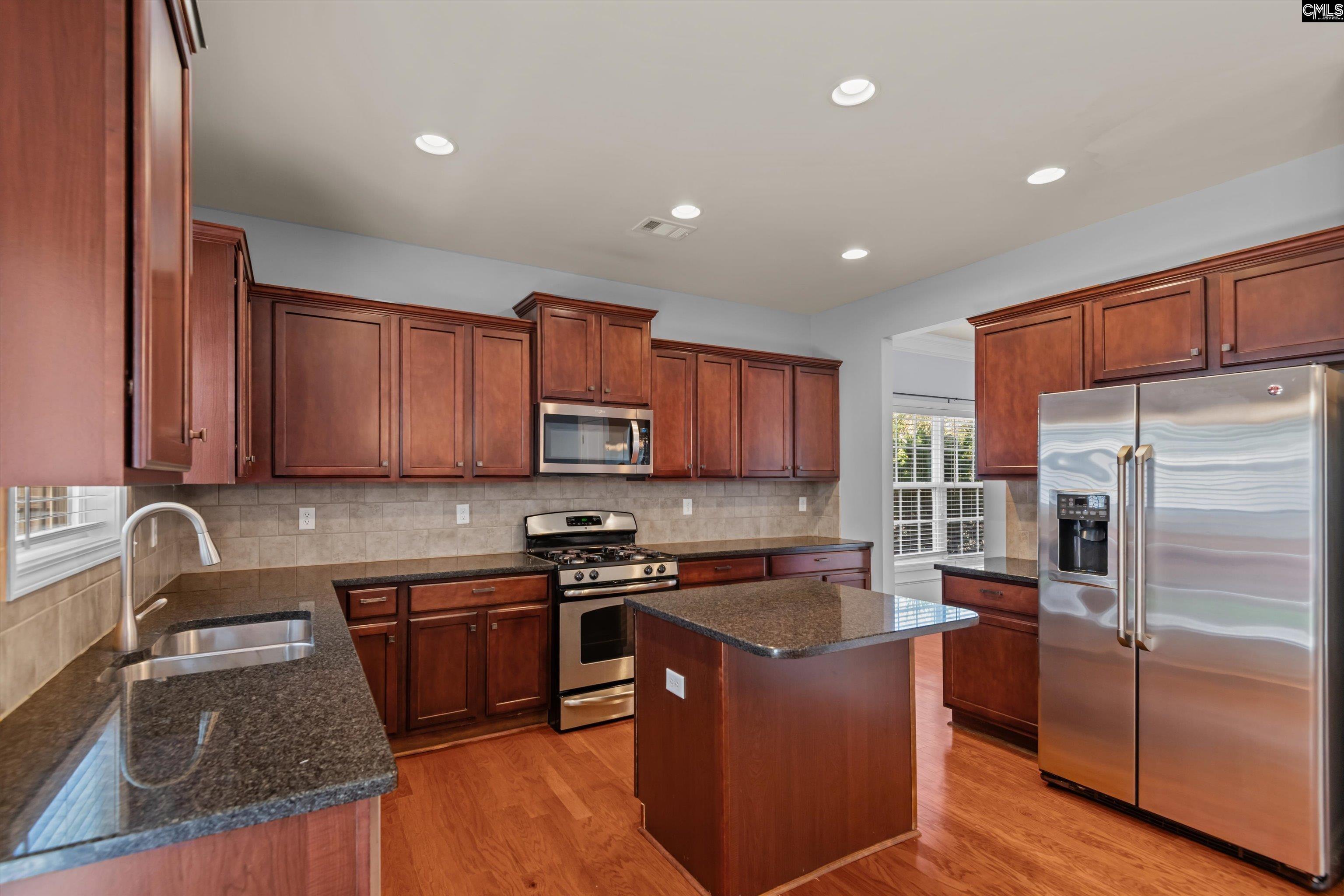 117 Loganberry Court