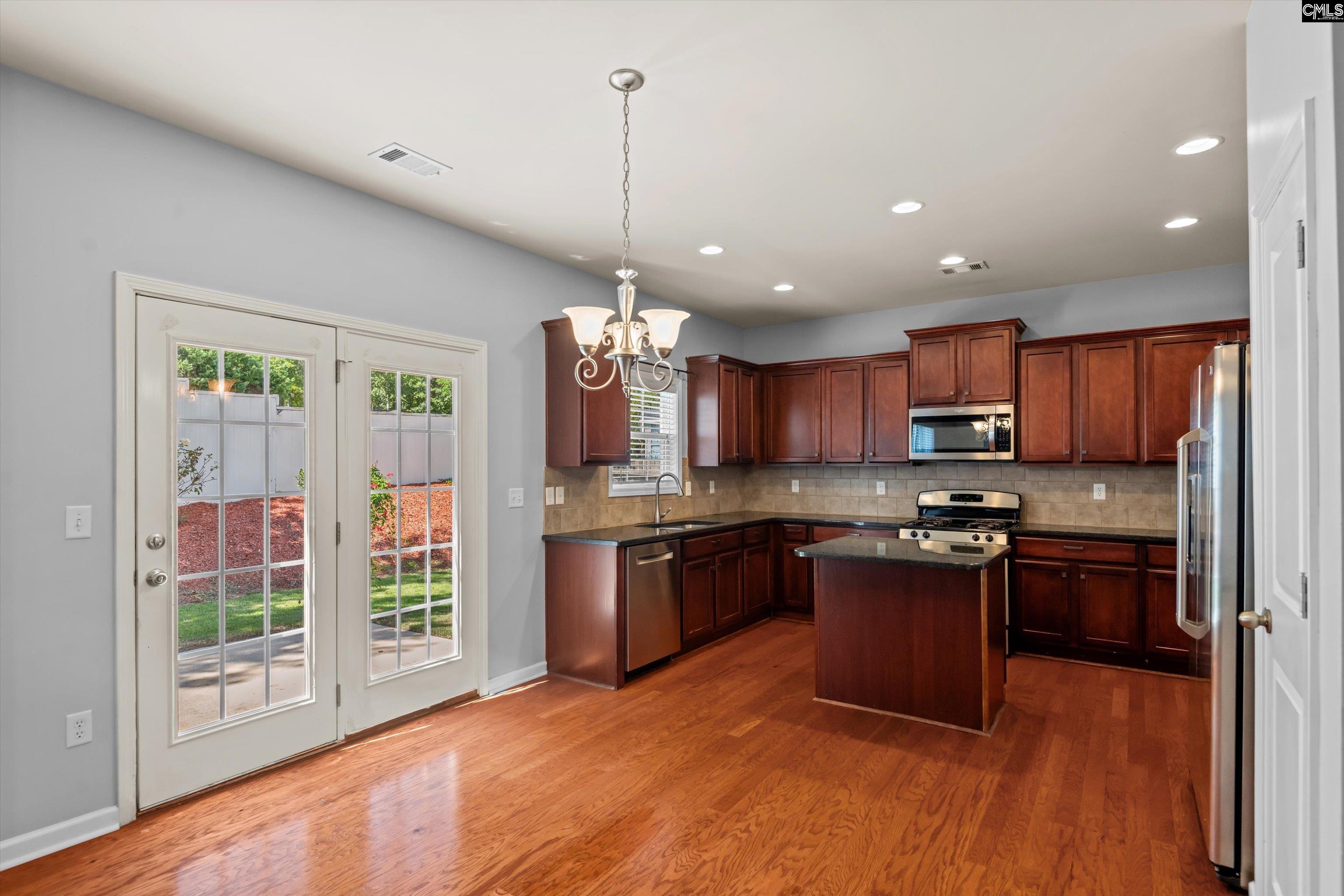 117 Loganberry Court