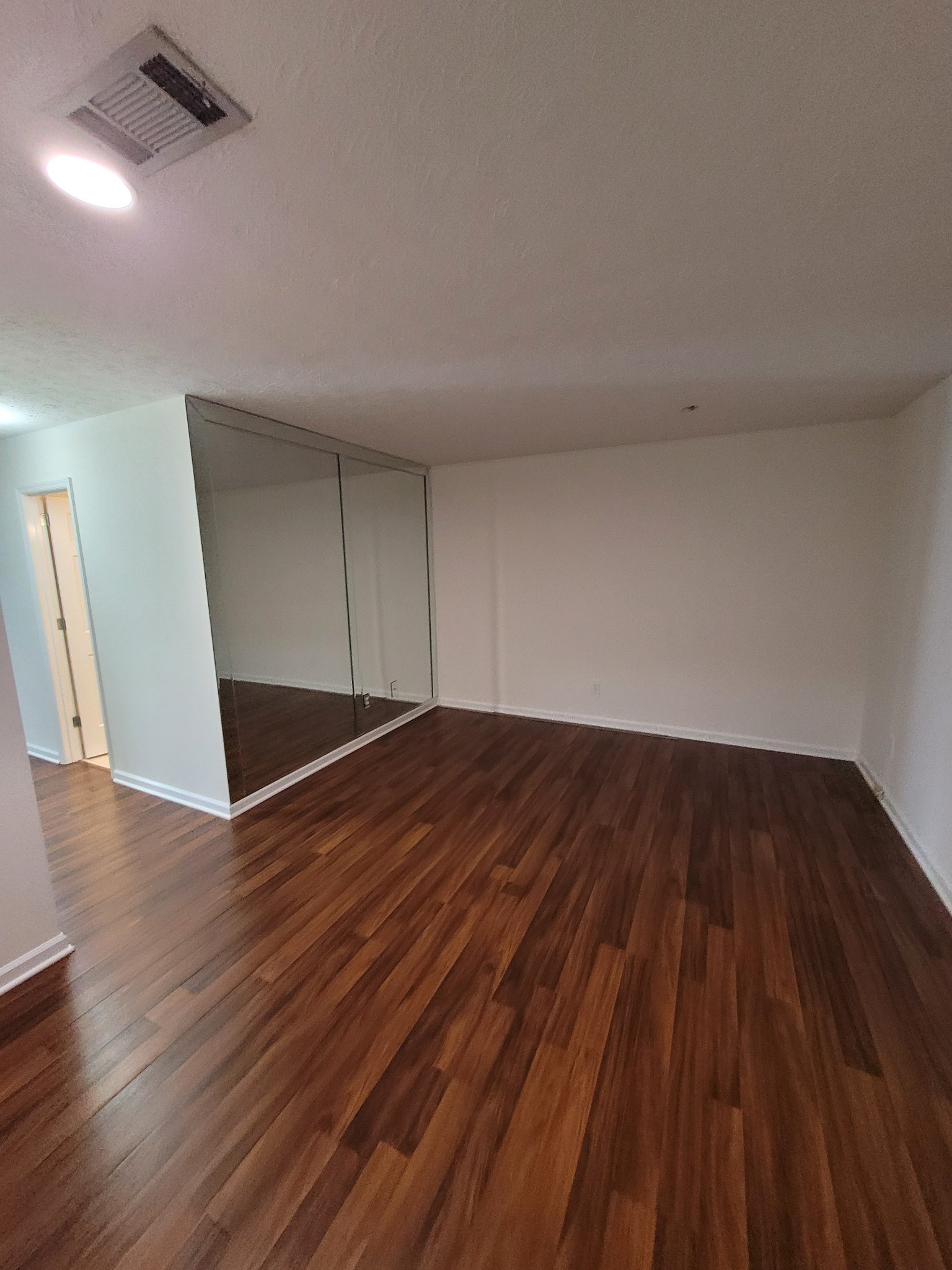 1808 State St Unit: 105