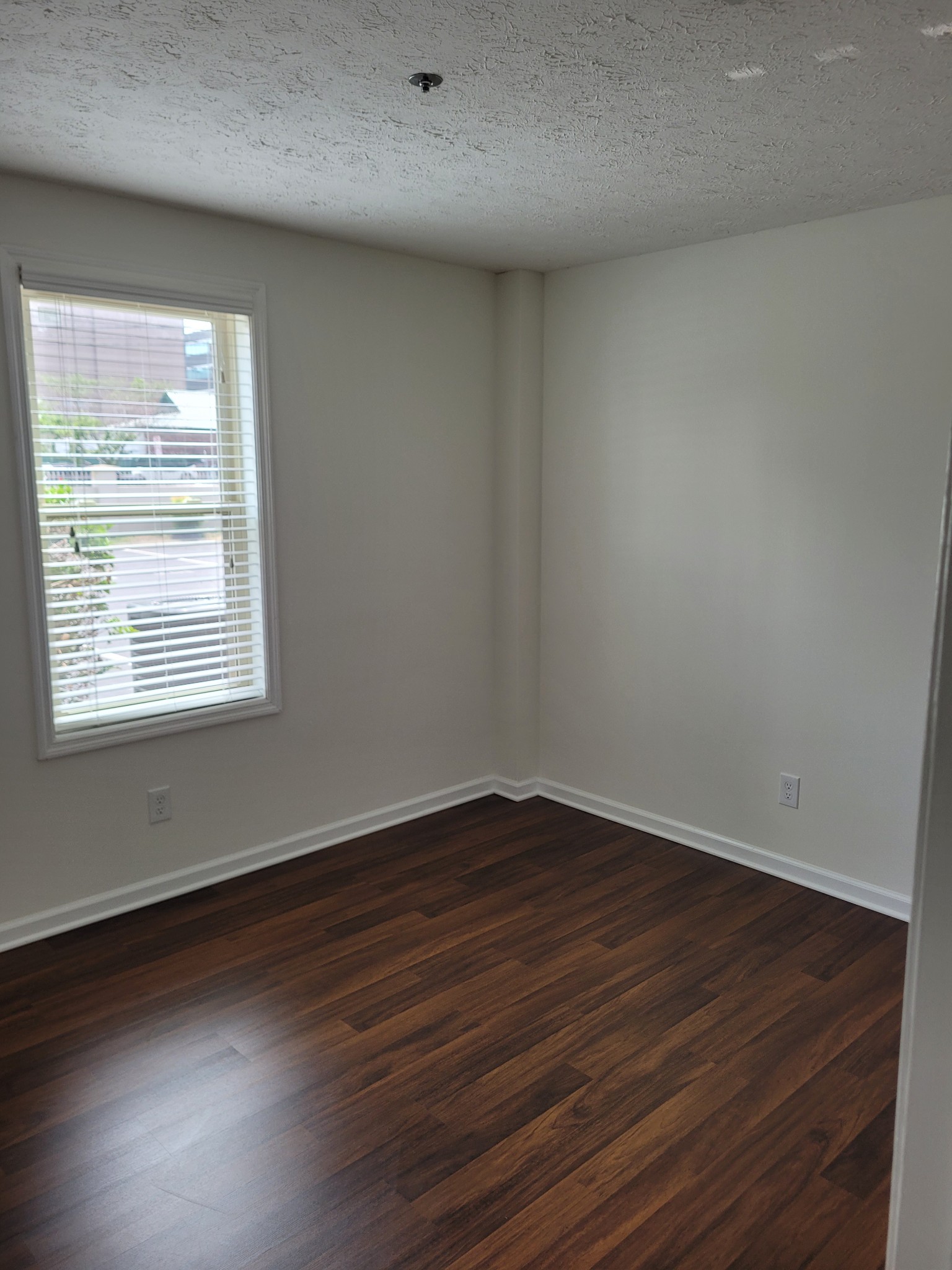 1808 State St Unit: 105