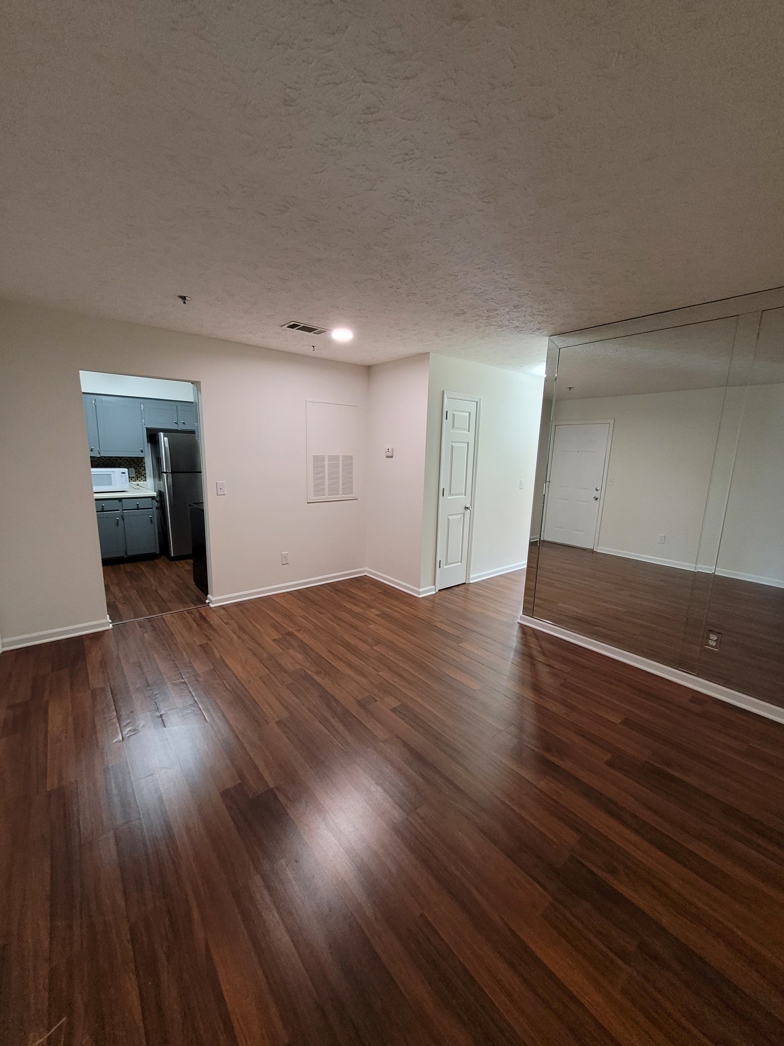 1808 State St Unit: 105