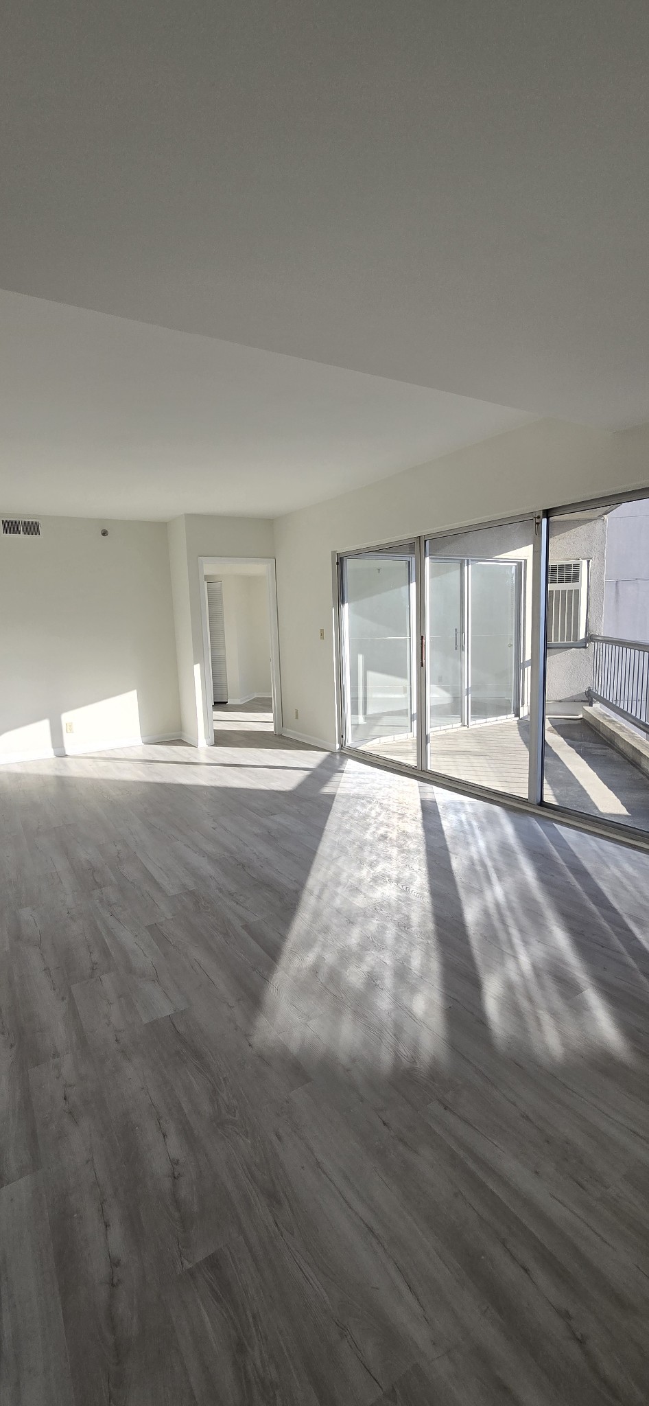 900 19th Ave, S Unit: 1001