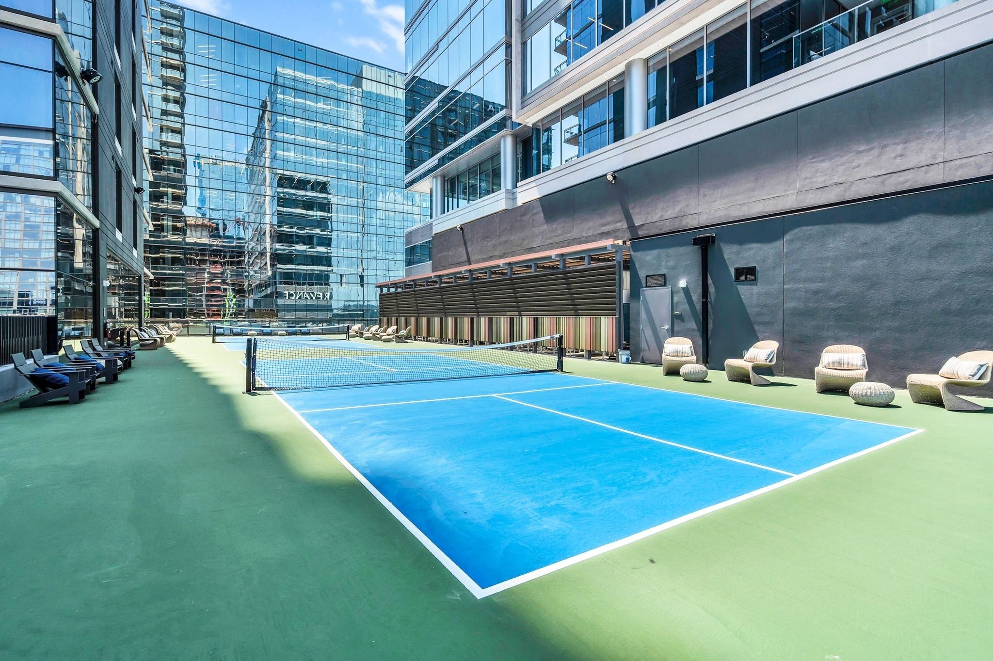 1212 Demonbreun St Unit: 1012