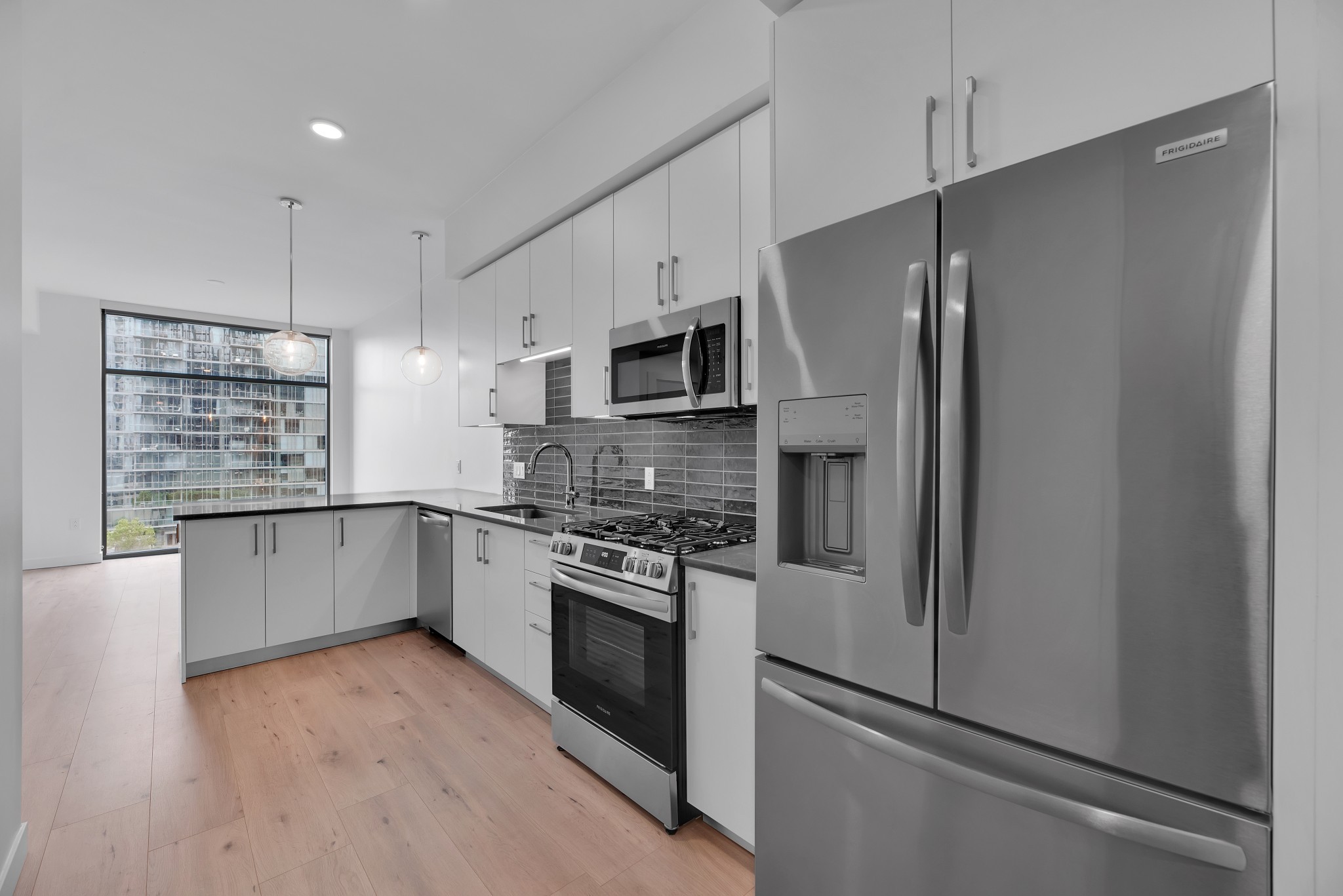1212 Demonbreun St Unit: 1012