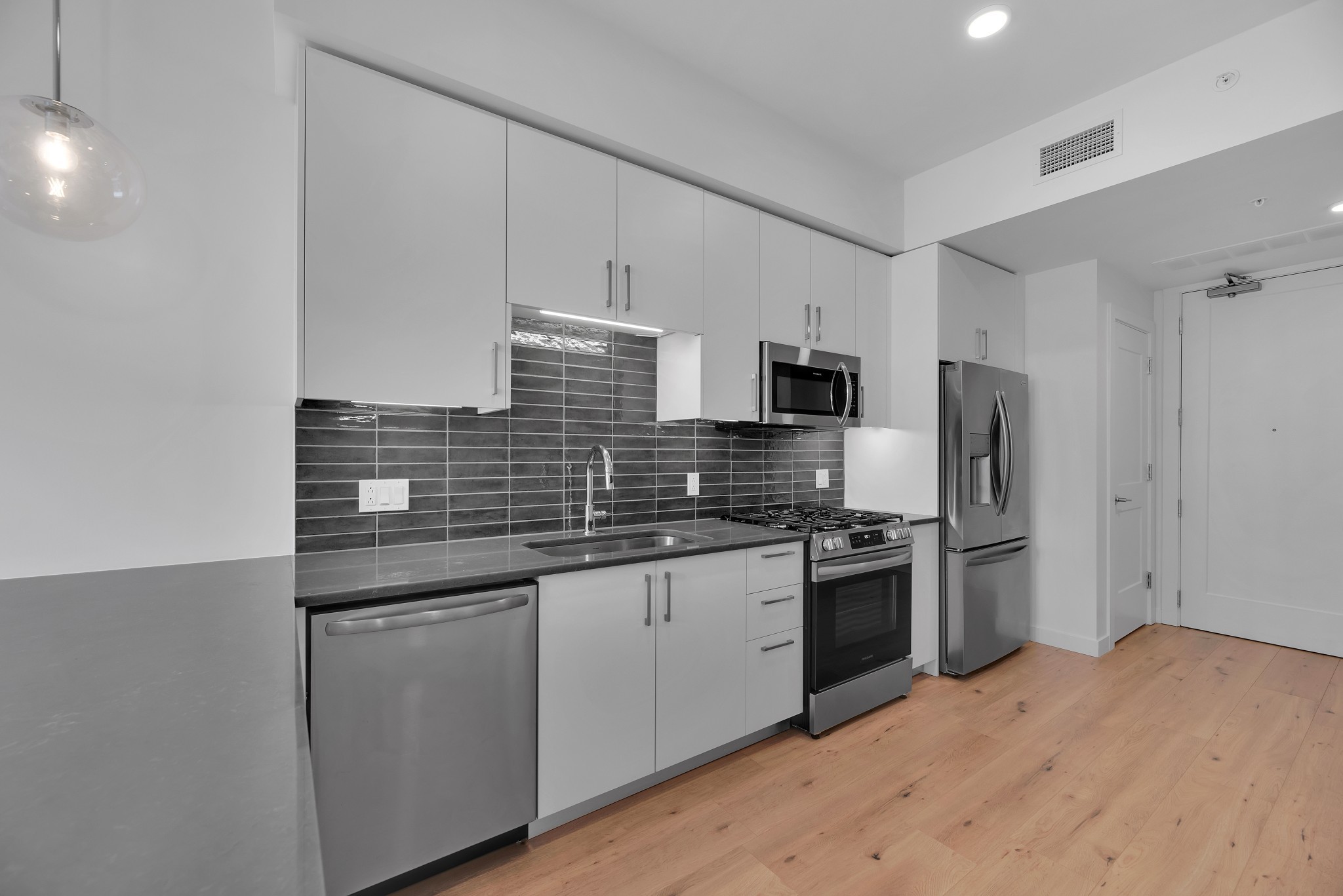 1212 Demonbreun St Unit: 1012