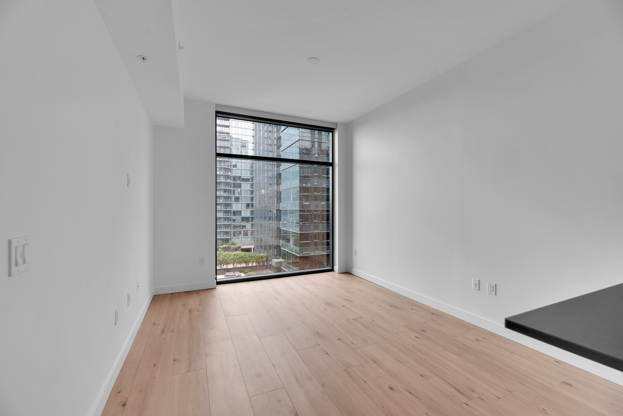 1212 Demonbreun St Unit: 1012