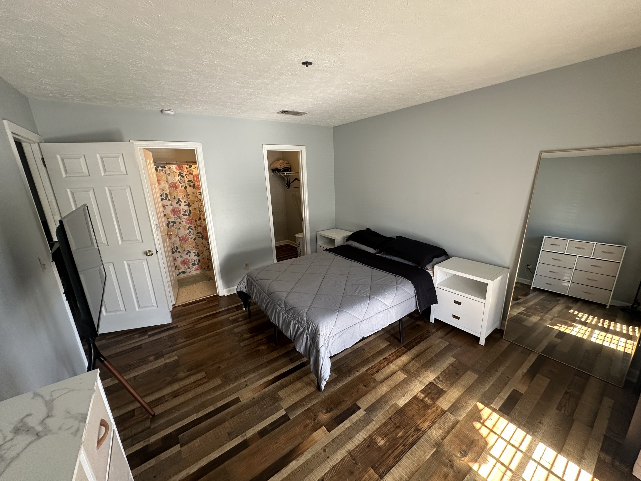 1808 State St Unit: 101