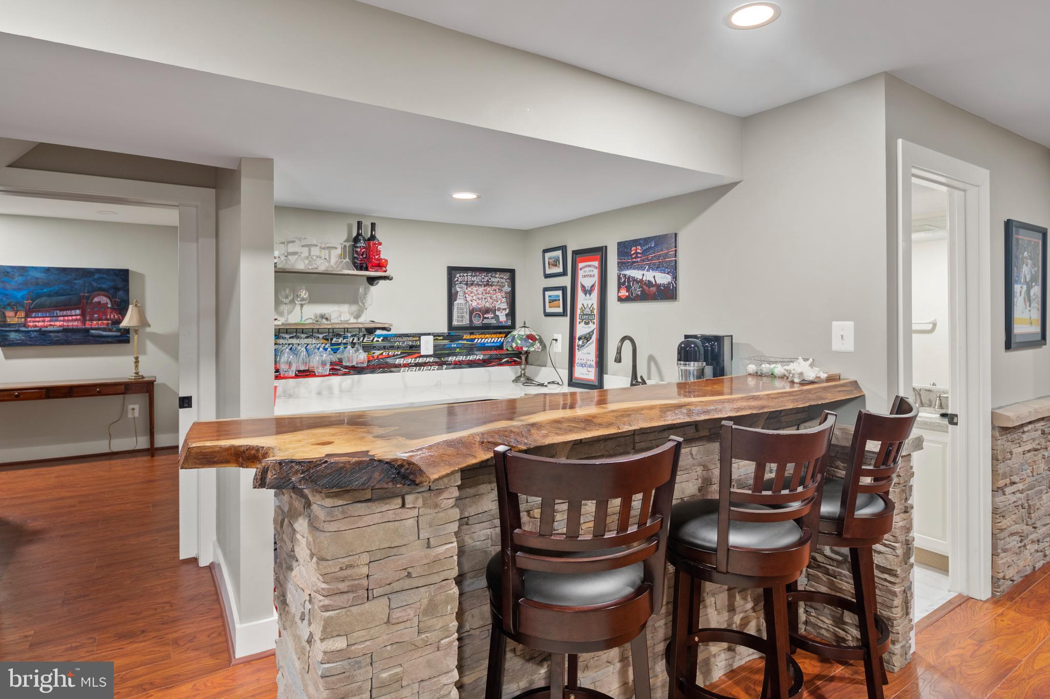 2416 Goldenrain Ct