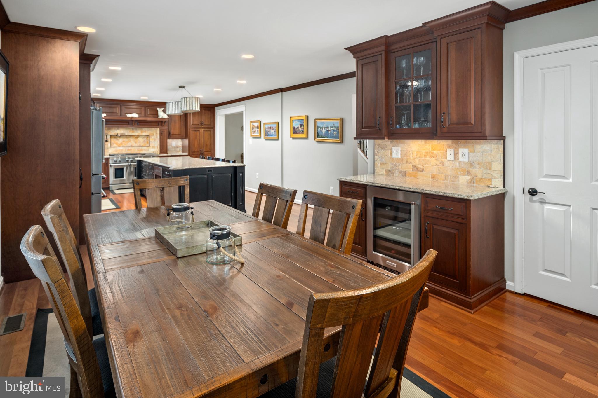 2416 Goldenrain Ct