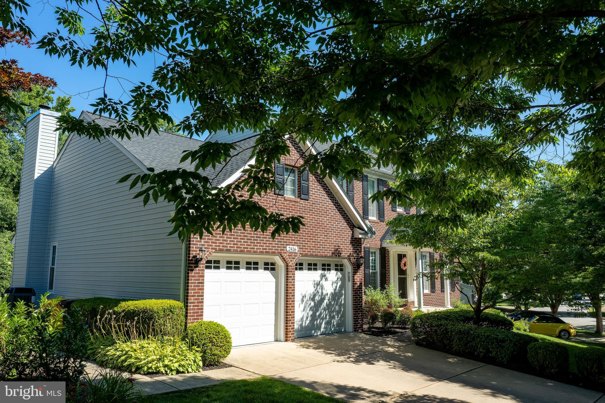 2416 Goldenrain Ct