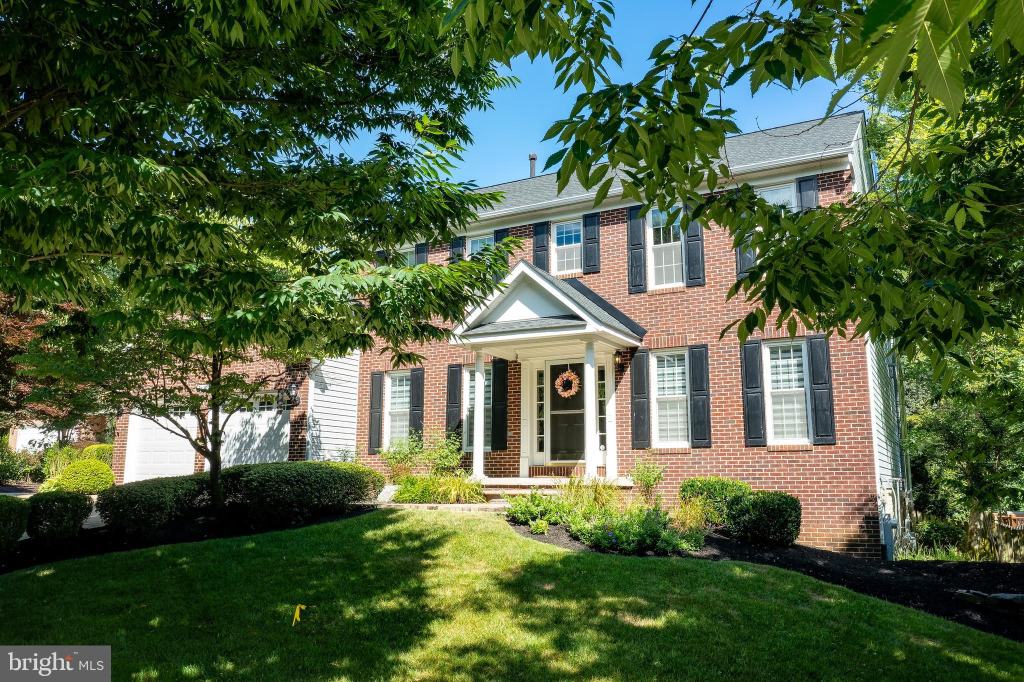 2416 Goldenrain Ct